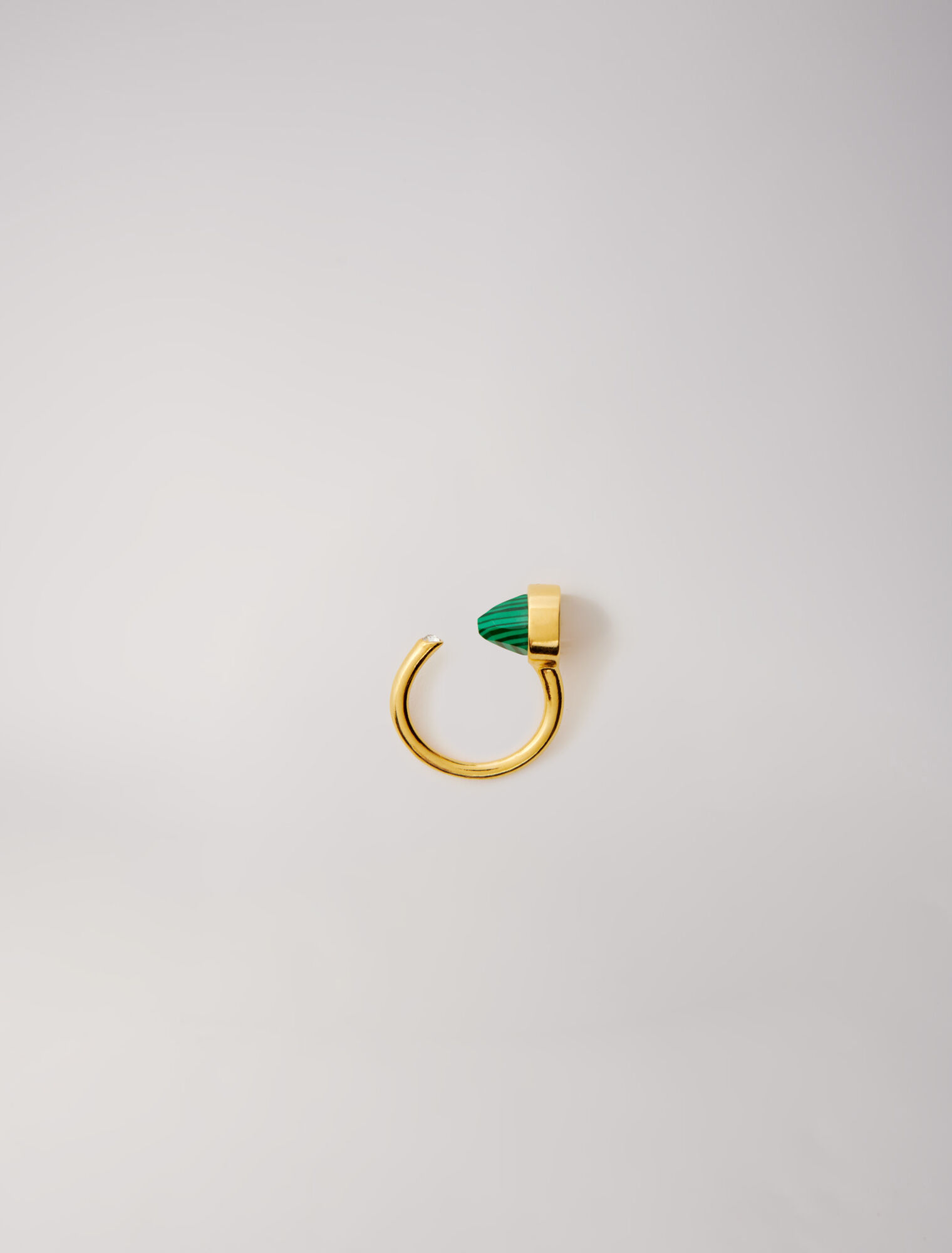 Bague ornée pierres naturelles