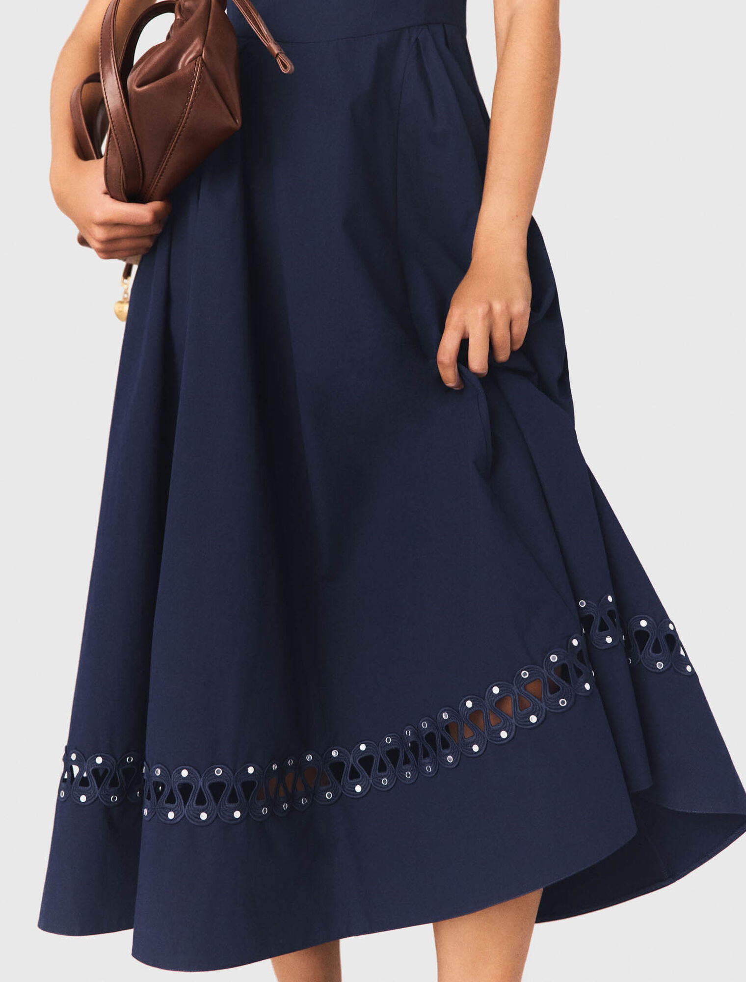 Robe midi &eacute;vas&eacute;e