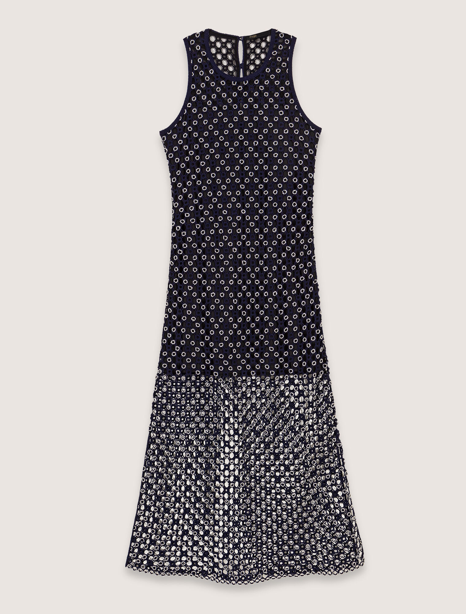 Robe longue en crochet avec perles