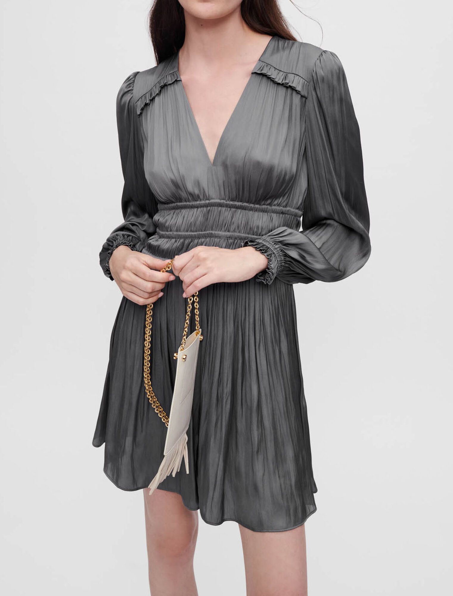 Robe courte satinée