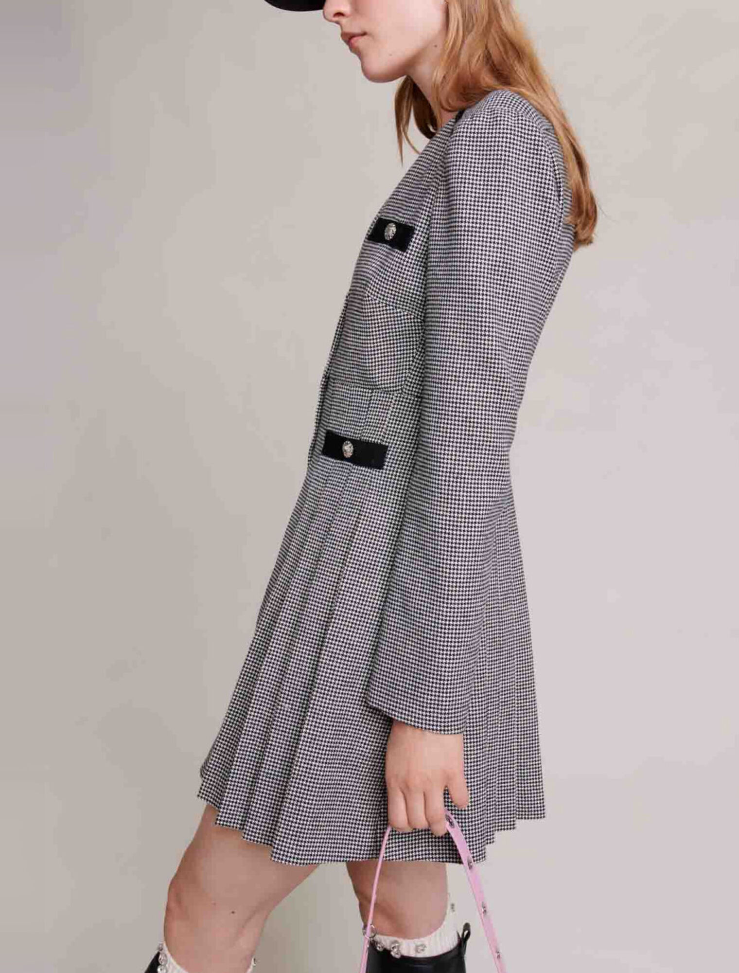 Robe courte plissée