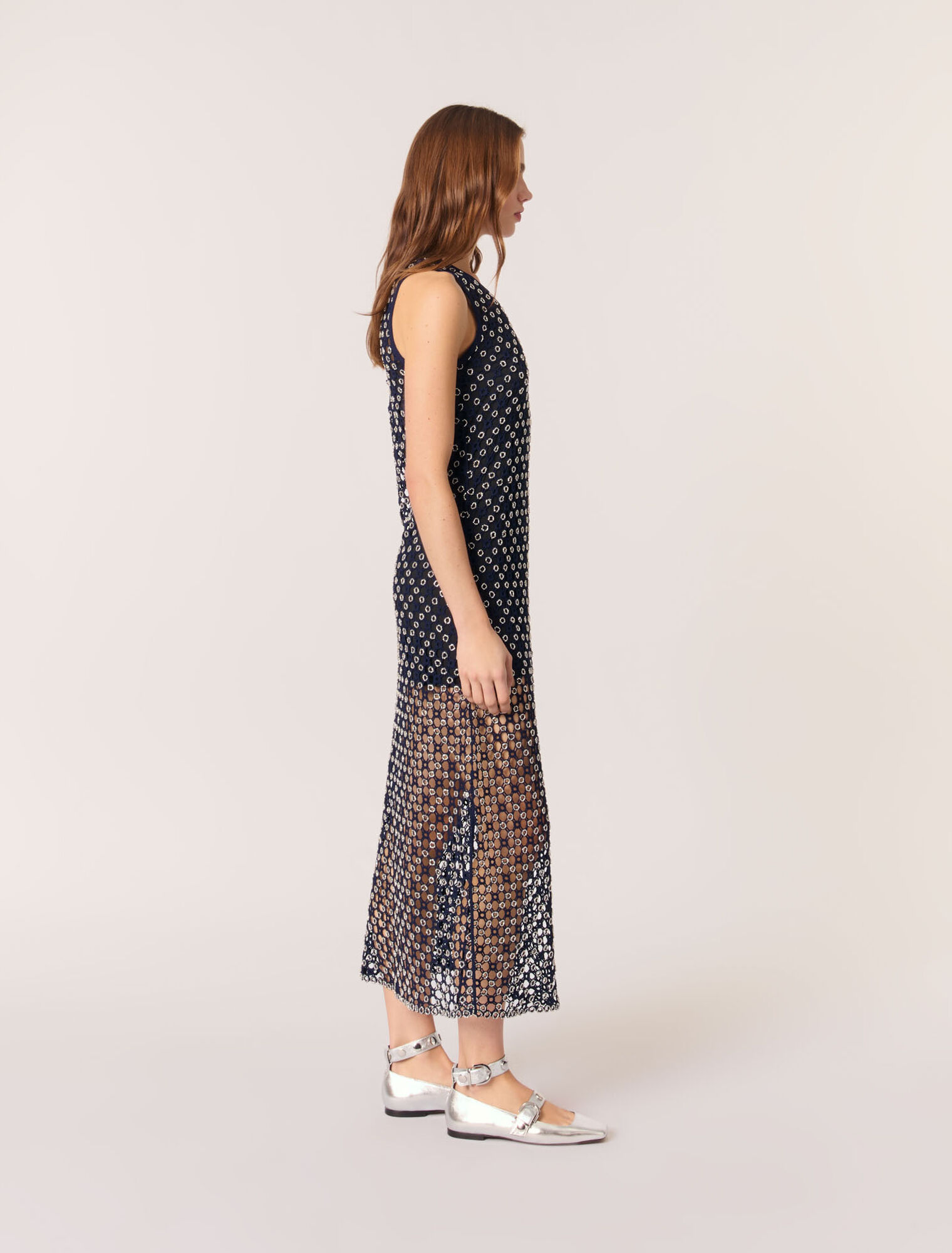 Robe longue en crochet avec perles