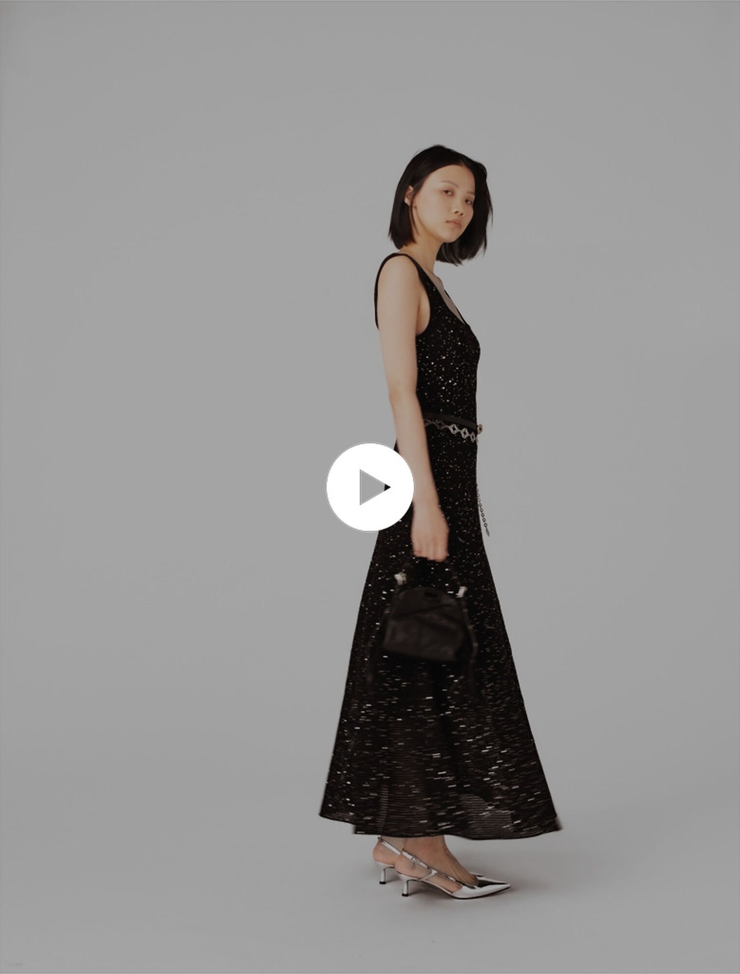 Robe longue en maille strass&eacute;e