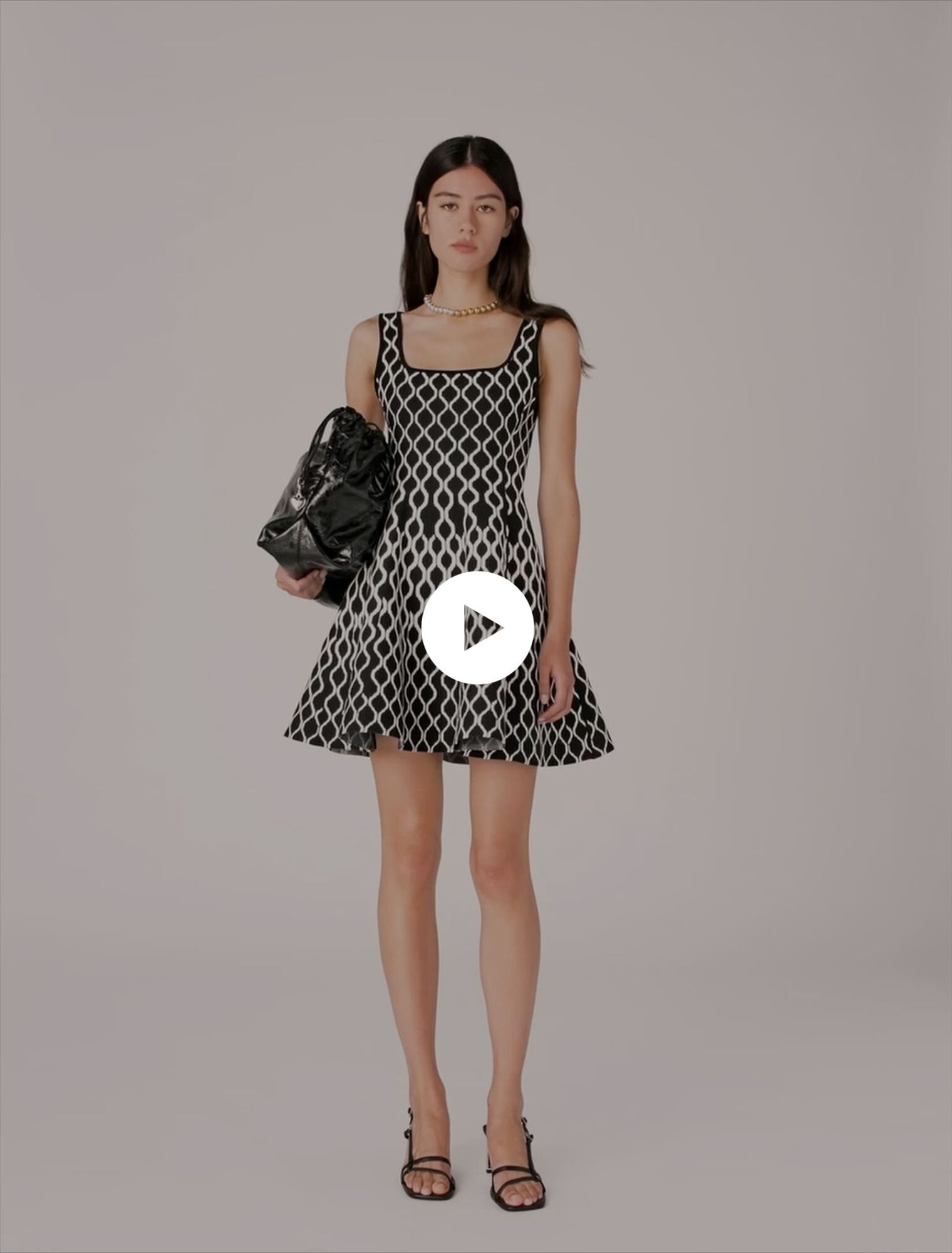 Robe courte en maille jacquard