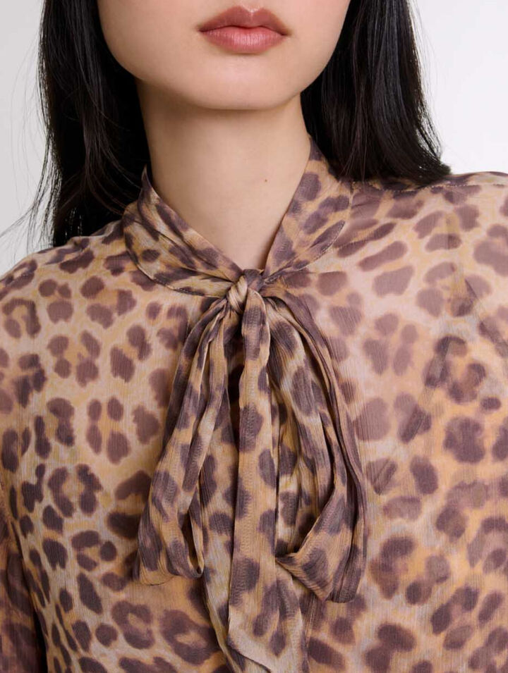 Patterned pussy bow shirt