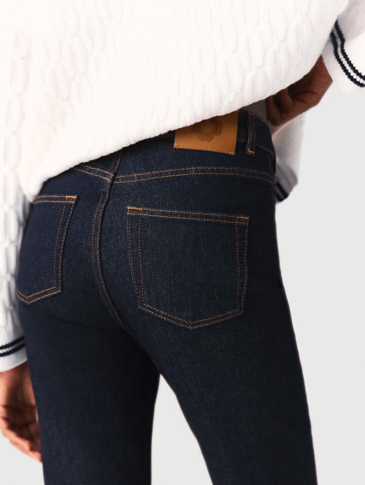 Denim jeans with pockets