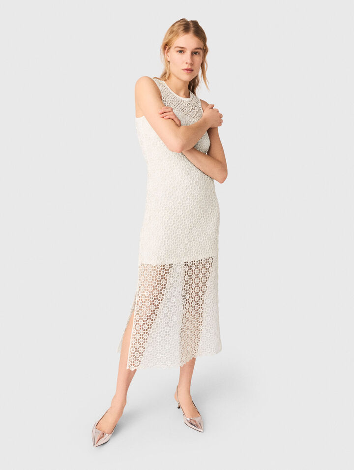 Robe longue en crochet et strass