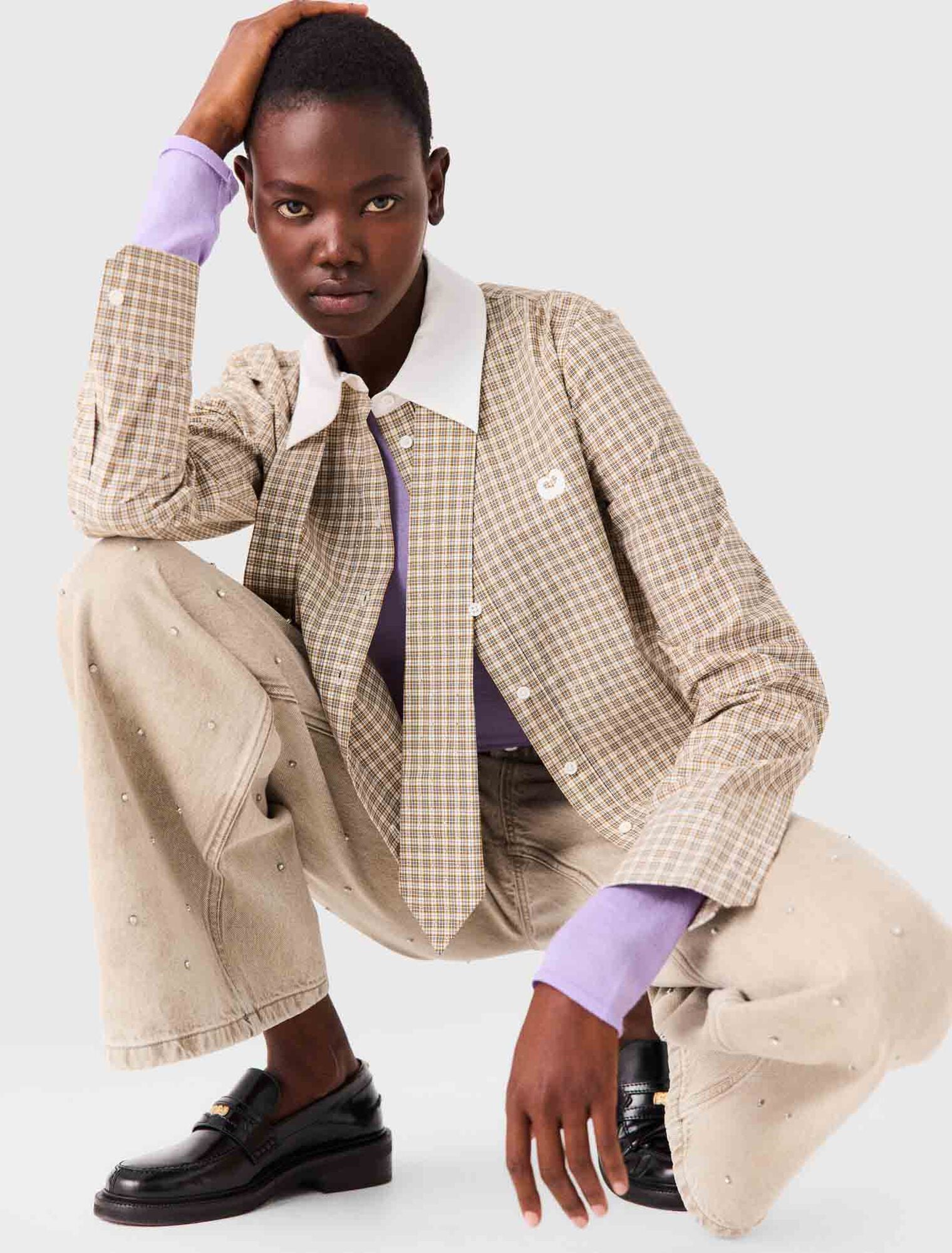 Chemise courte &agrave; carreaux strass&eacute;e
