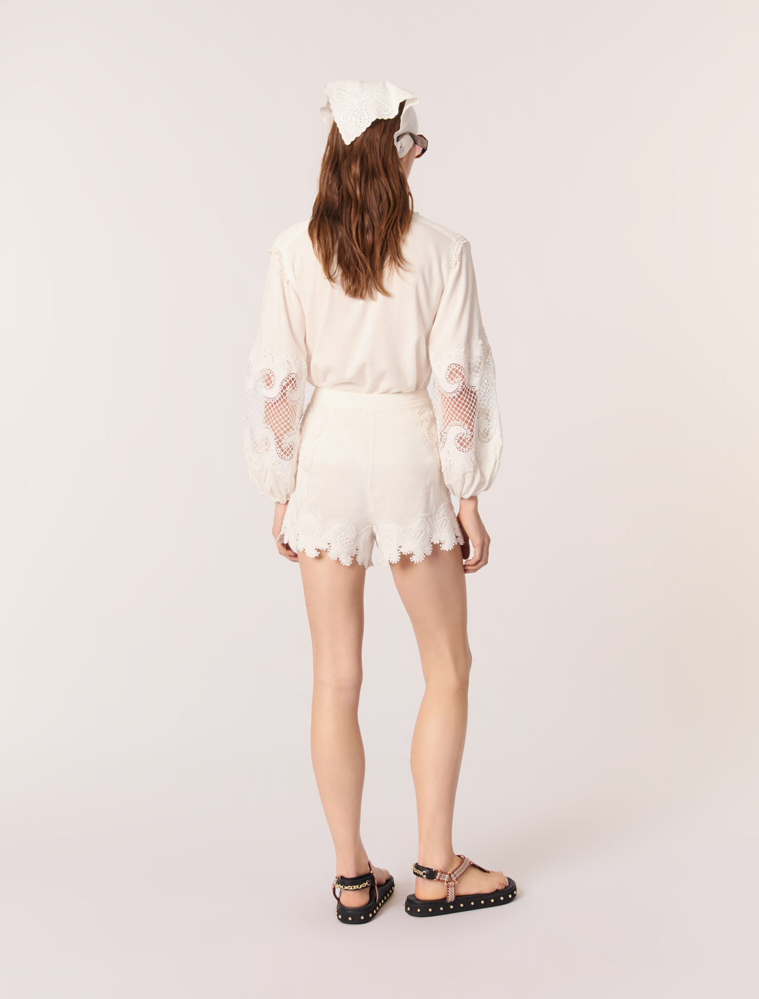 Short brodé