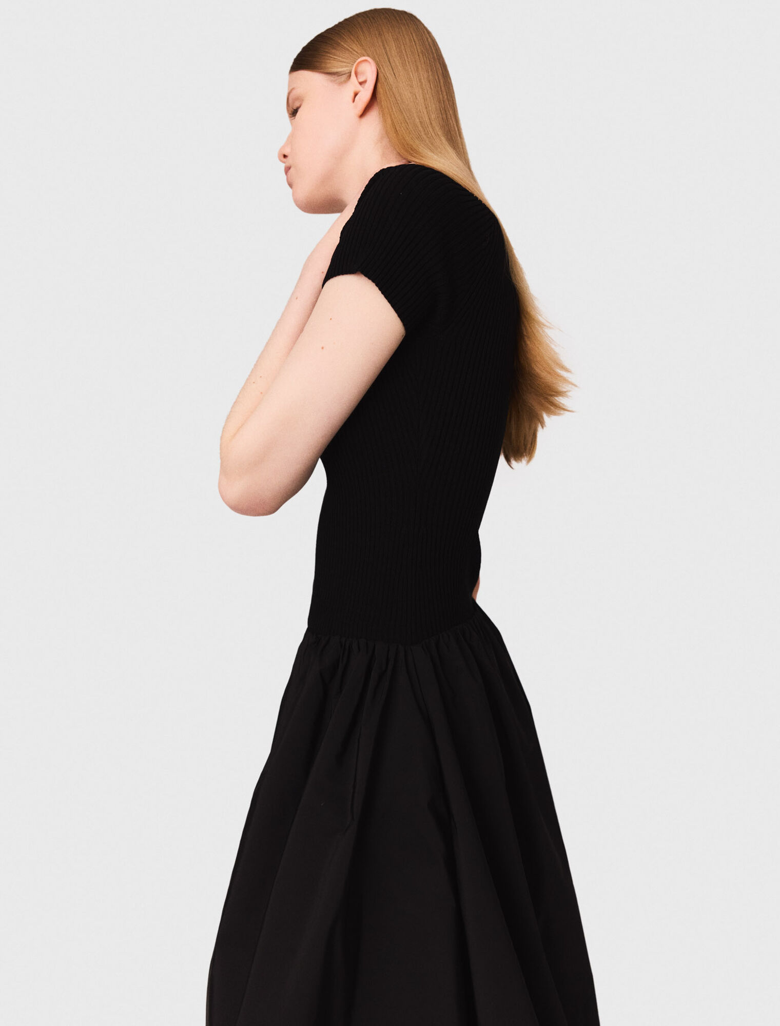 Robe longue en maille et taffetas