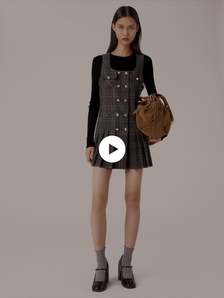 Robe courte pliss&eacute;e &agrave; carreaux
