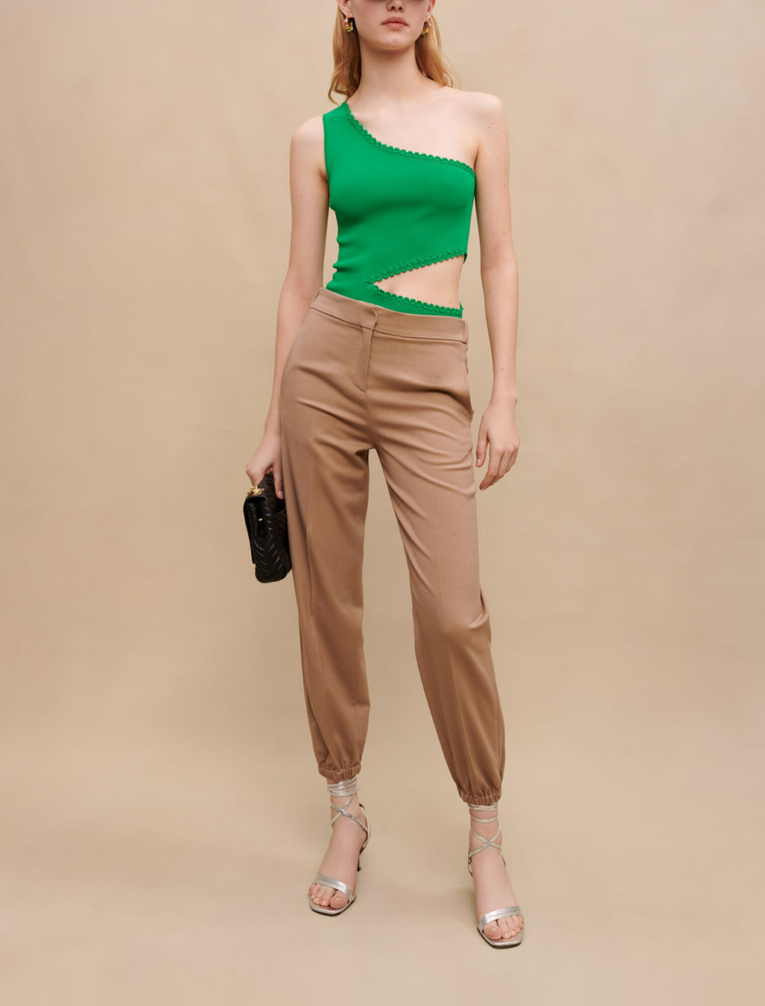 Tight ankle pants