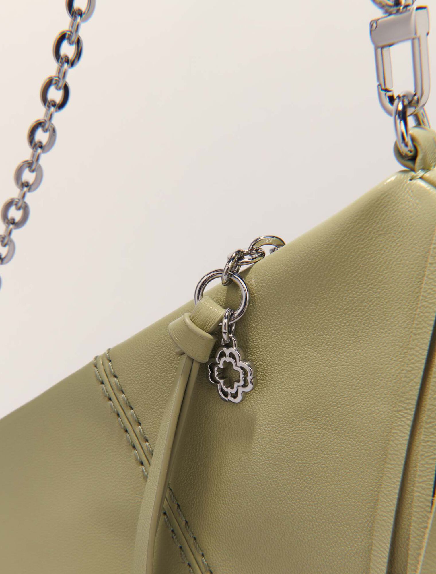 Pochette Miss M pouch en cuir lisse