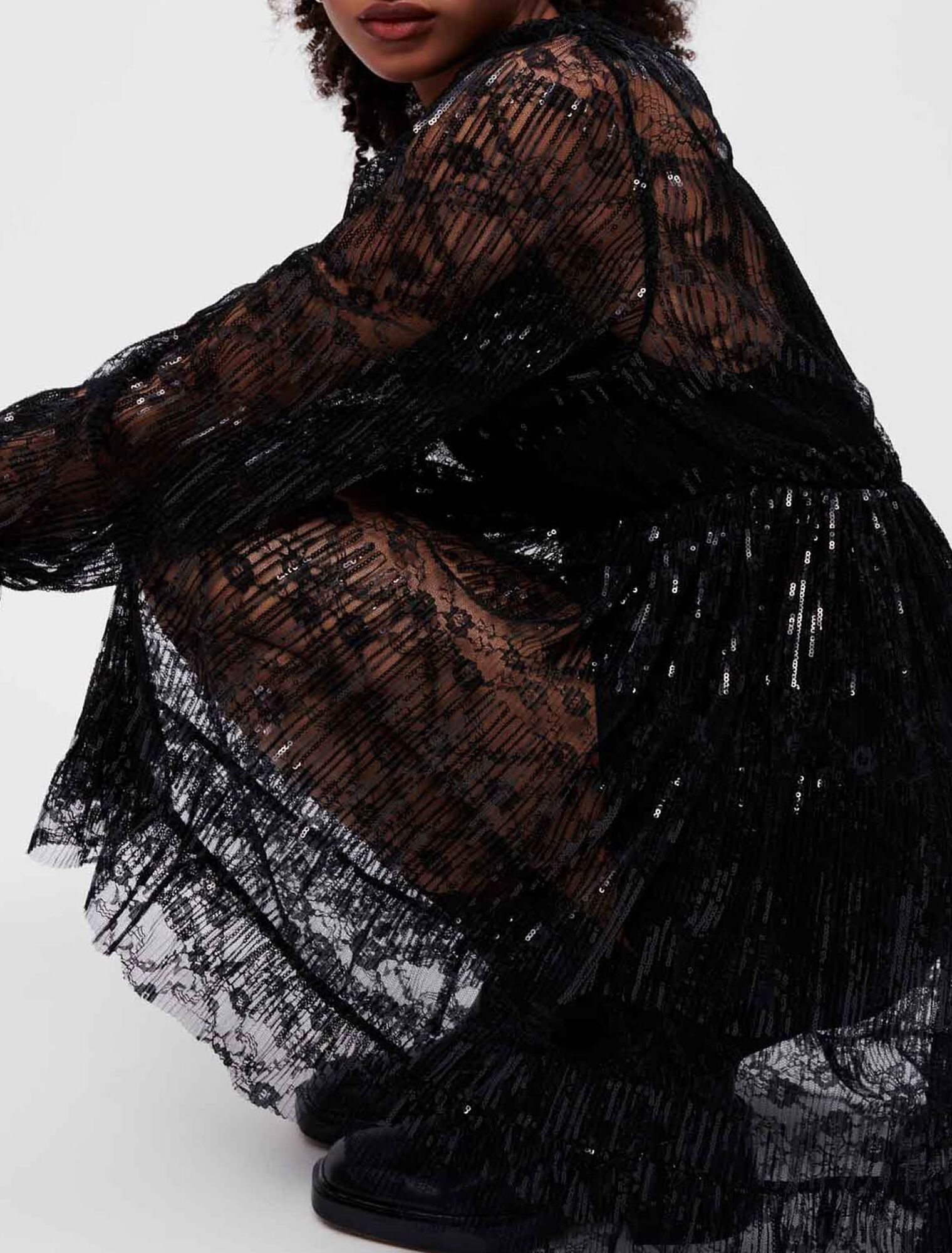 Robe en dentelle plissée noire