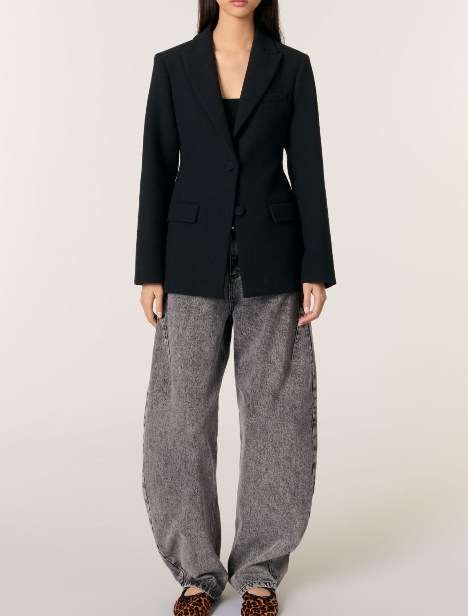 Slim-fit suit jacket
