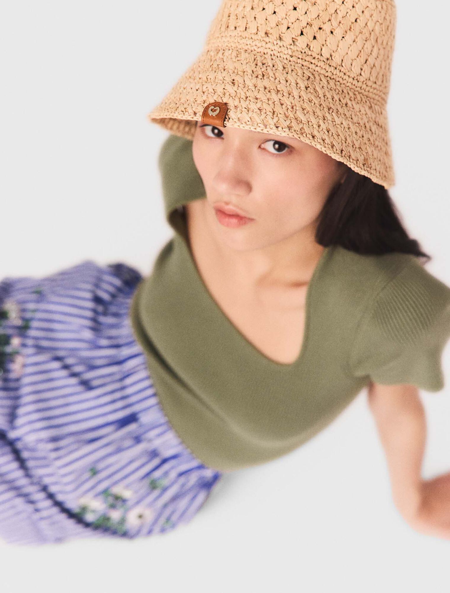 Crochet raffia bucket hat