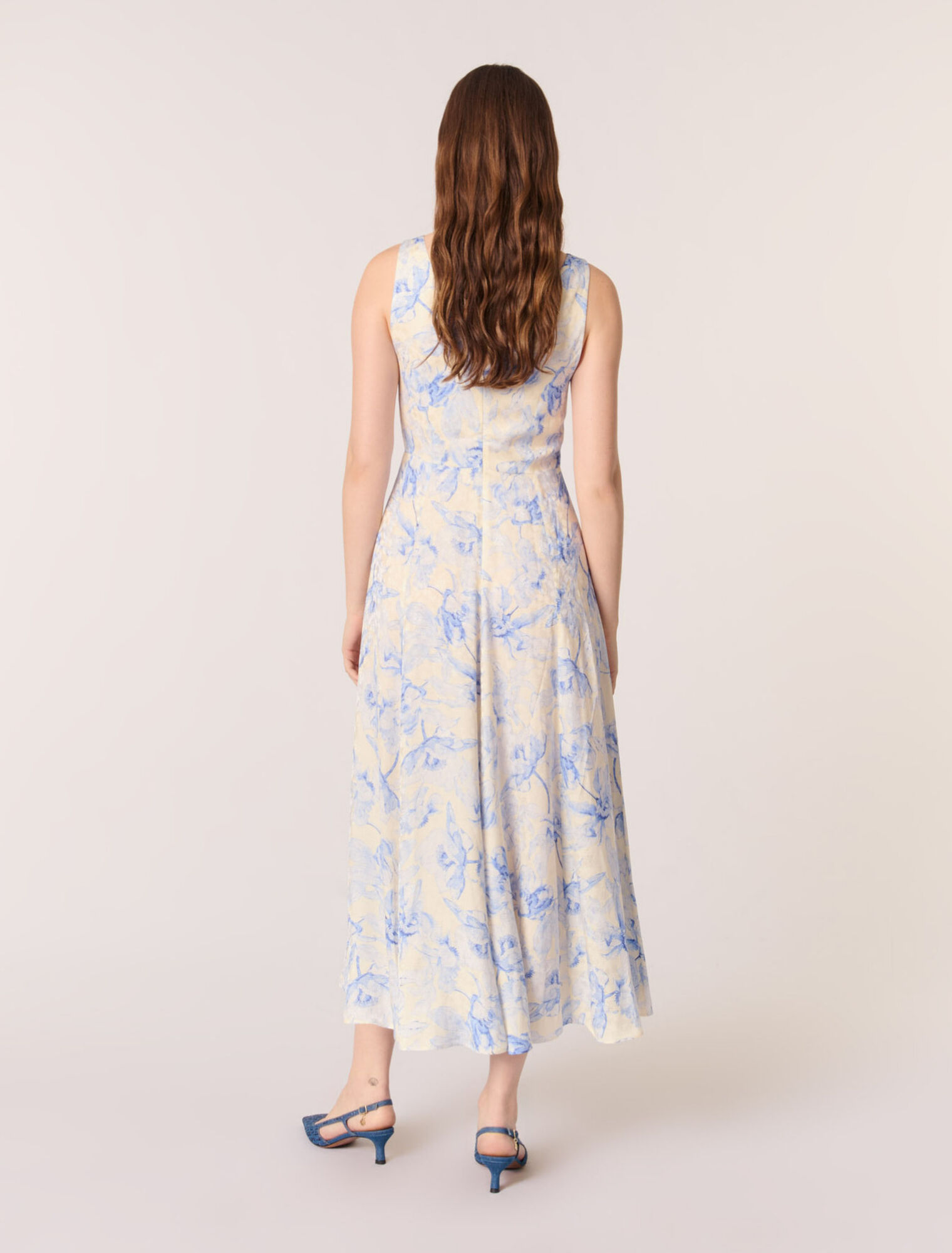 Patterned maxi dress with lacing
