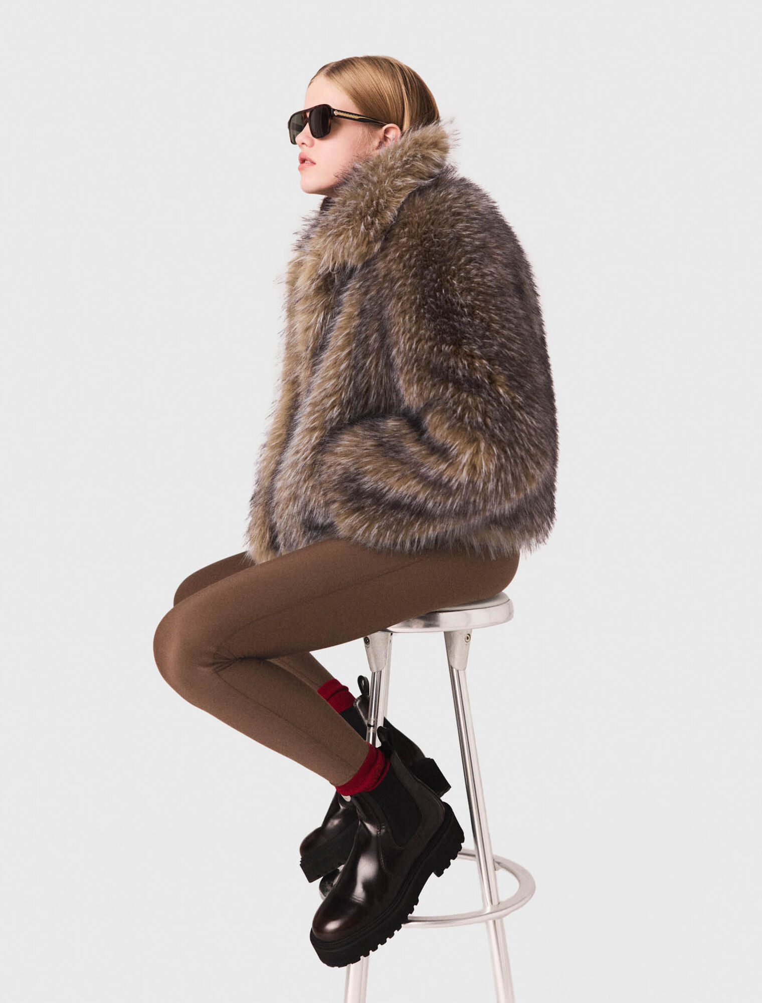 Manteau court en fausse fourrure