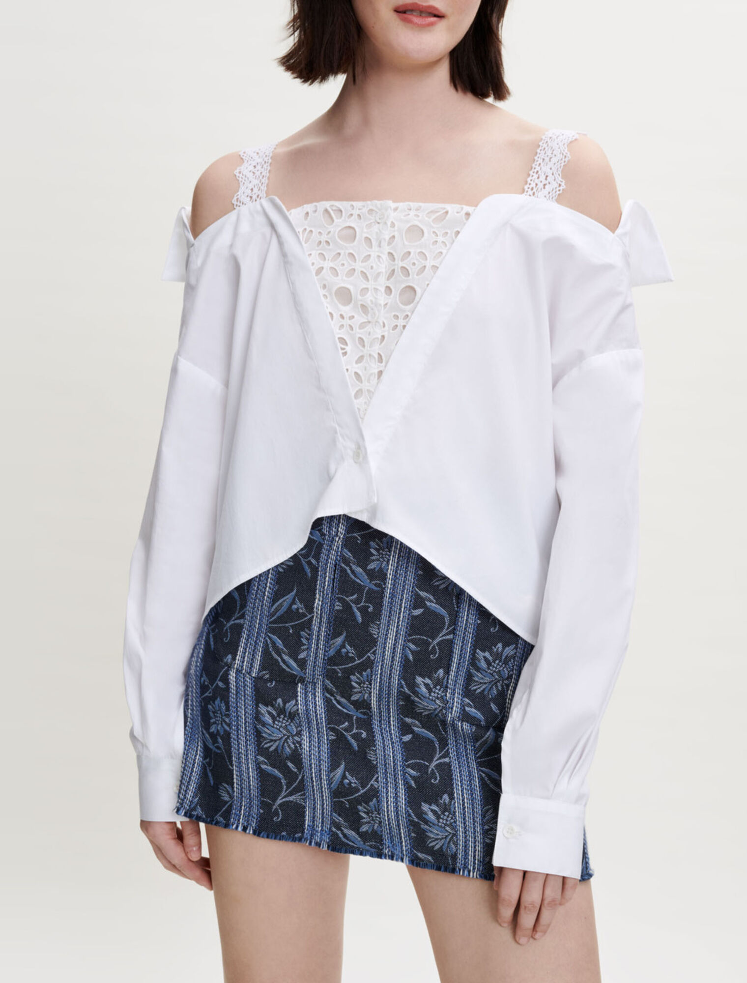 Chemise en trompe l'œil avec dentelles