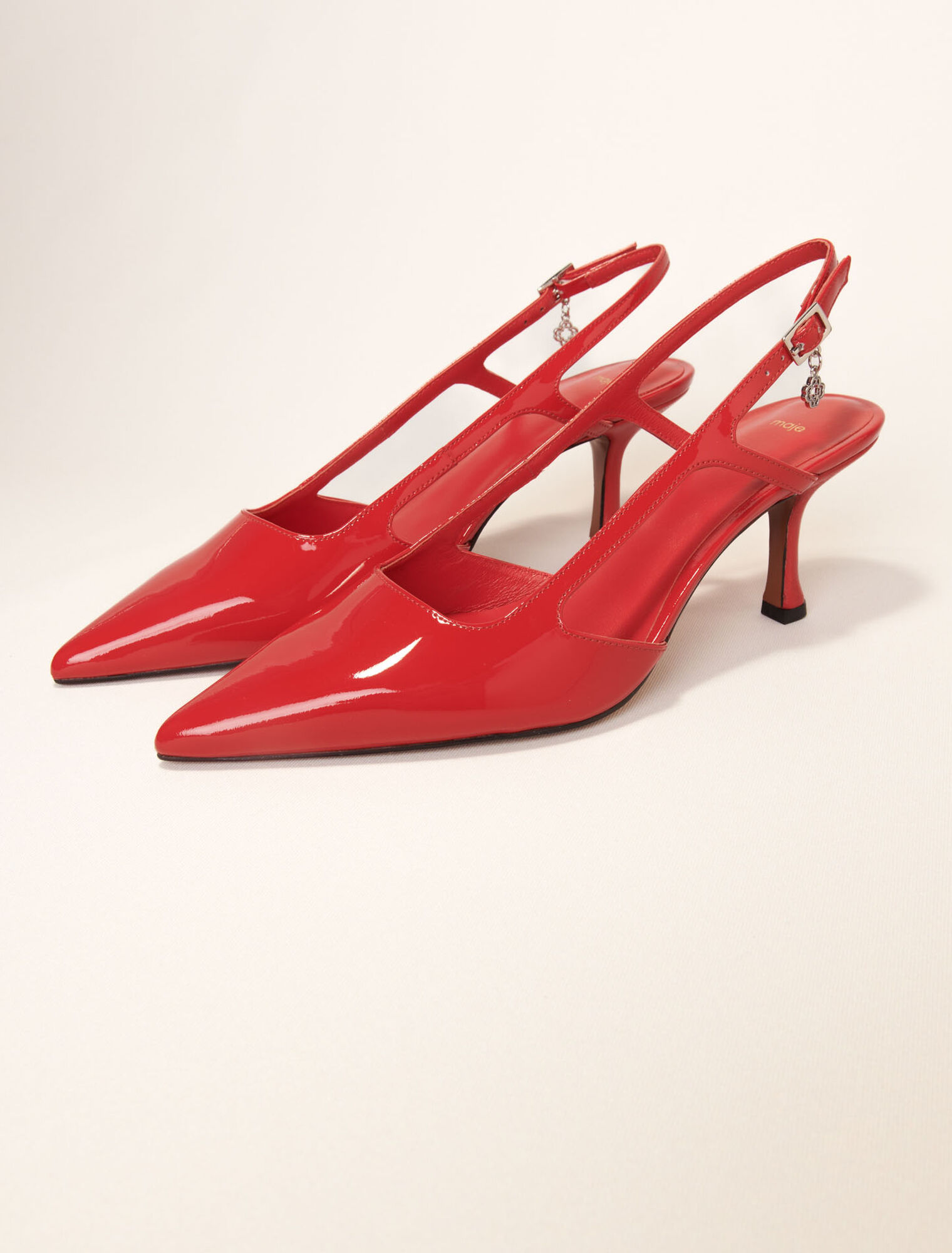 Escarpin slingback en cuir vernis