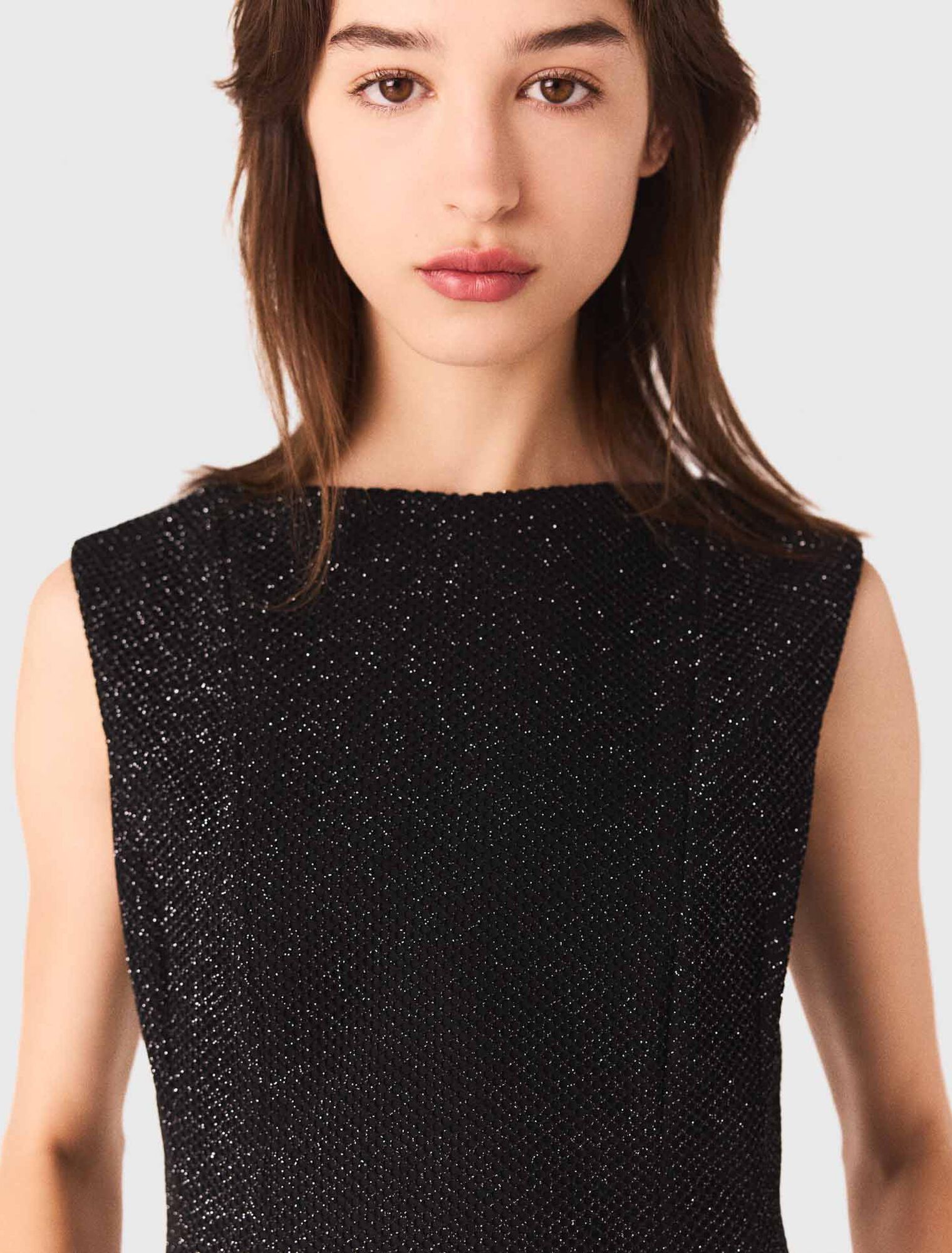 Robe courte évasée strassée