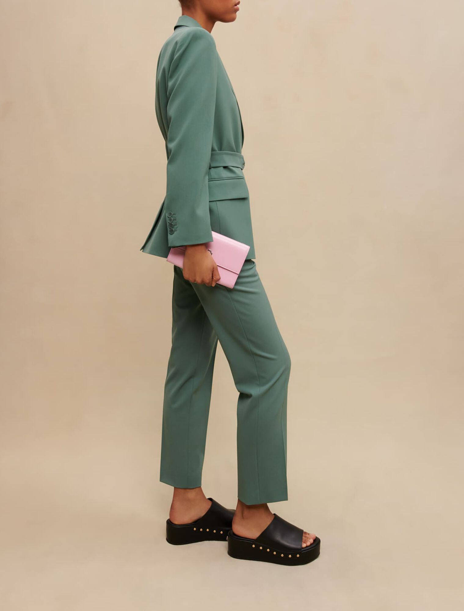 Veste tailleur à ceinture chaîne