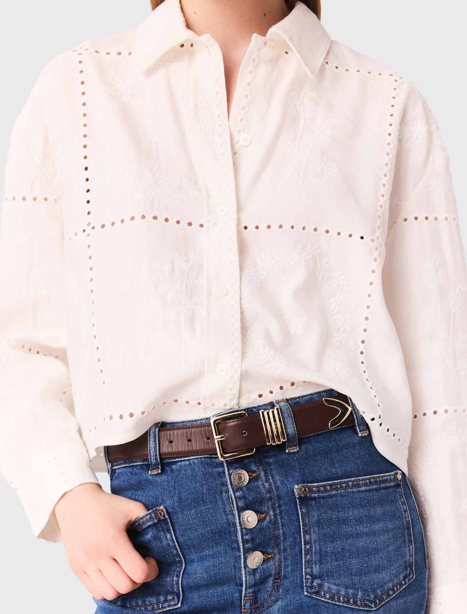 Short embroidered shirt