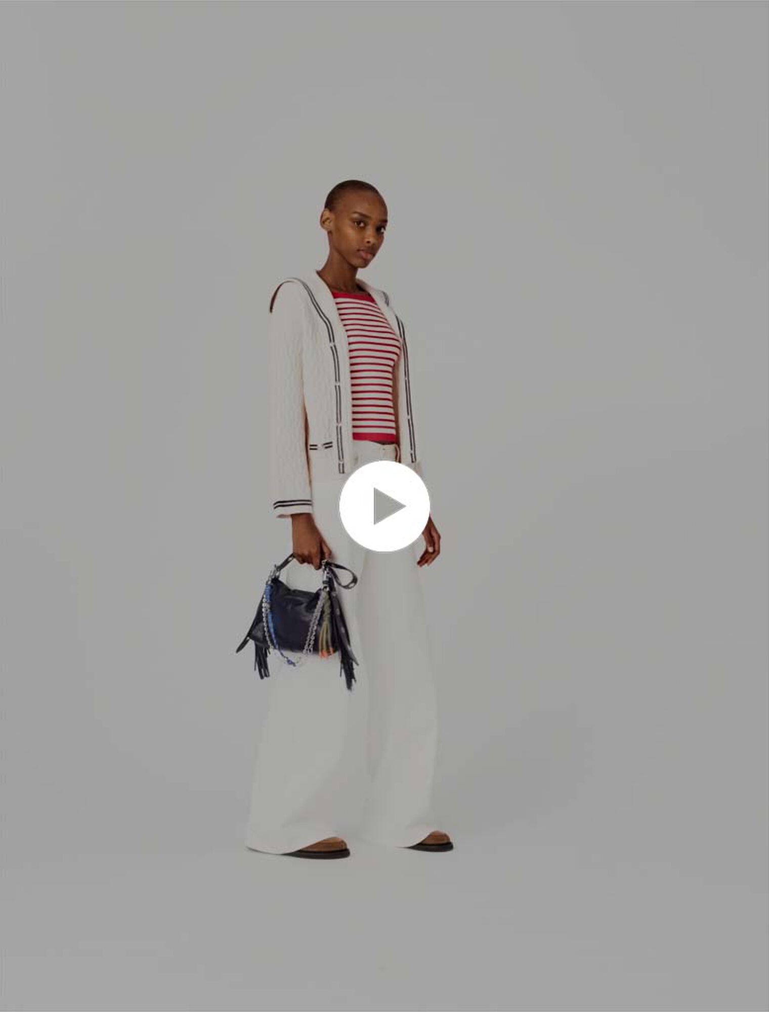 Cardigan torsad&eacute; avec col bateau