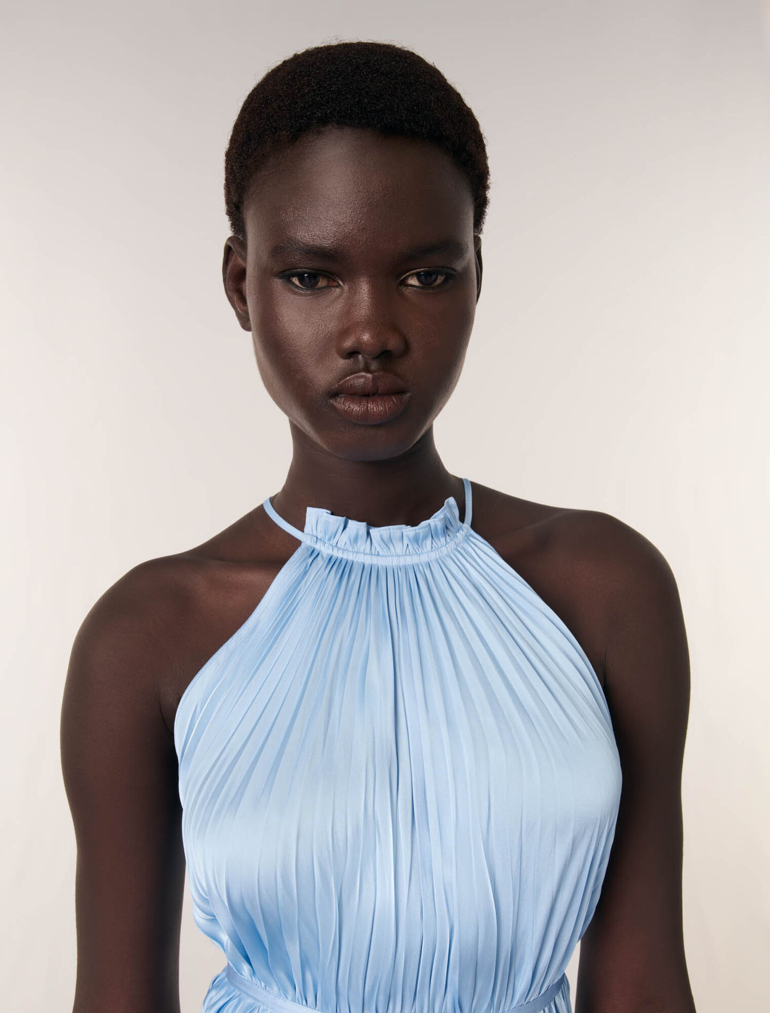 Robe longue plissée