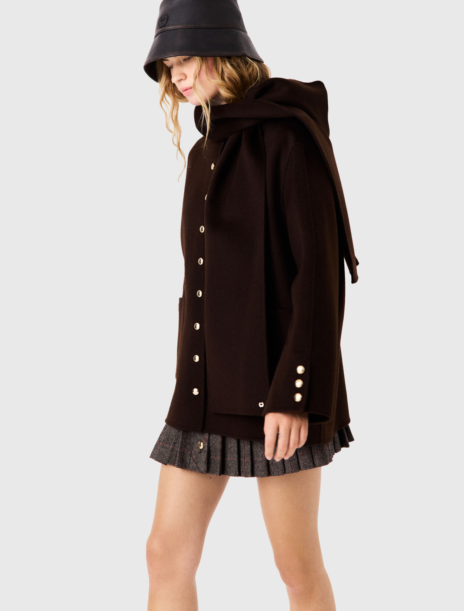Manteau en laine &agrave; &eacute;charpe amovible