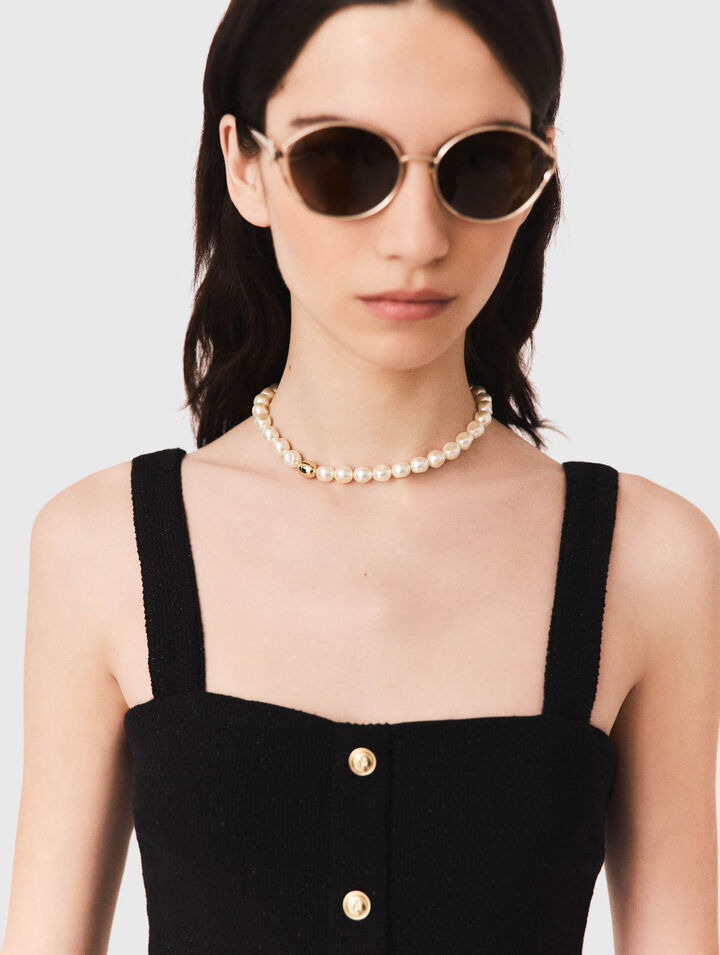 Pearl choker necklace