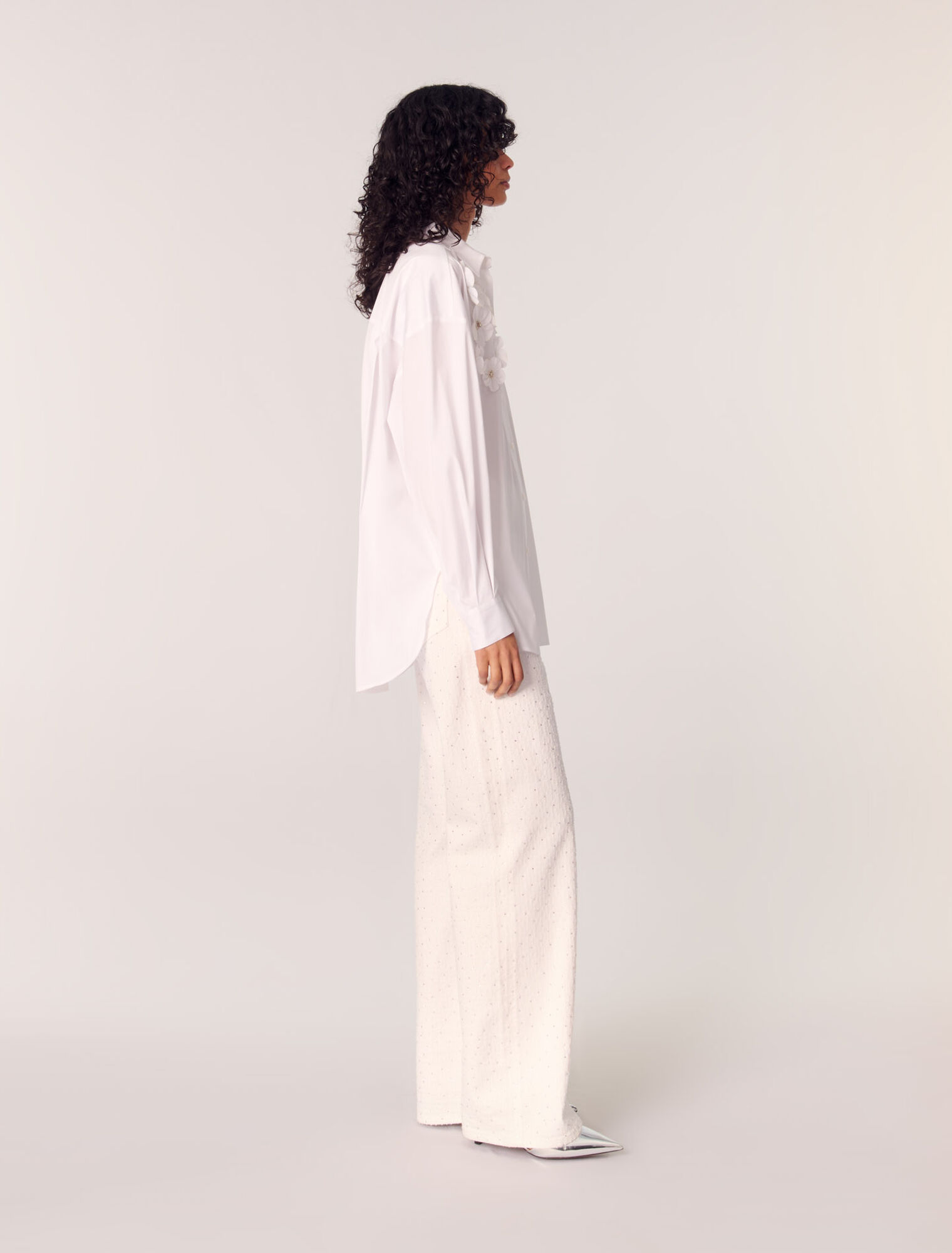 Chemise longue à fleurs brodée