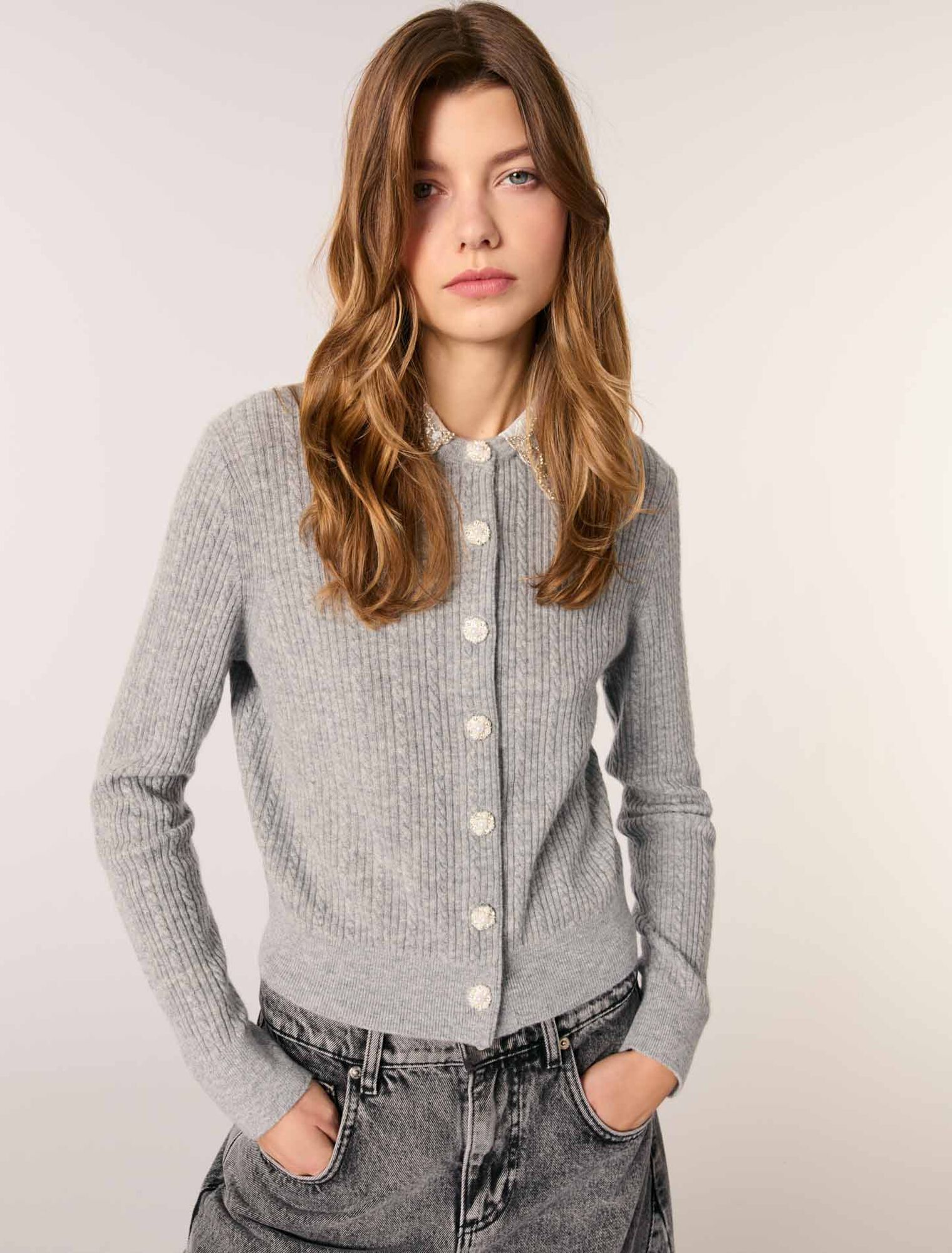 Cardigan à col bijoux amovible