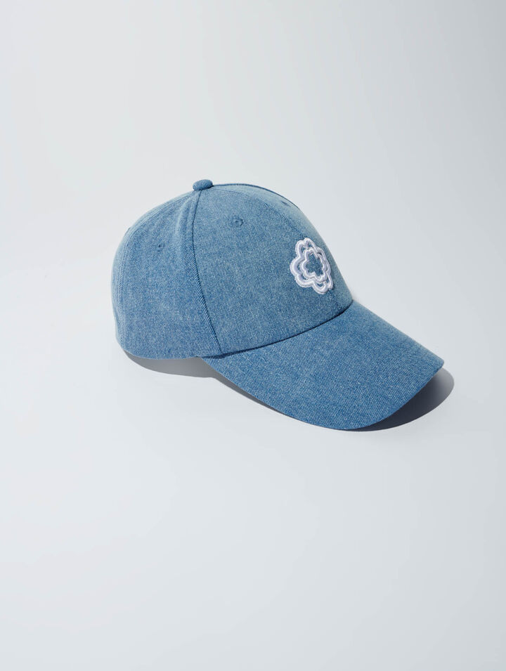 Denim cap with clover logo