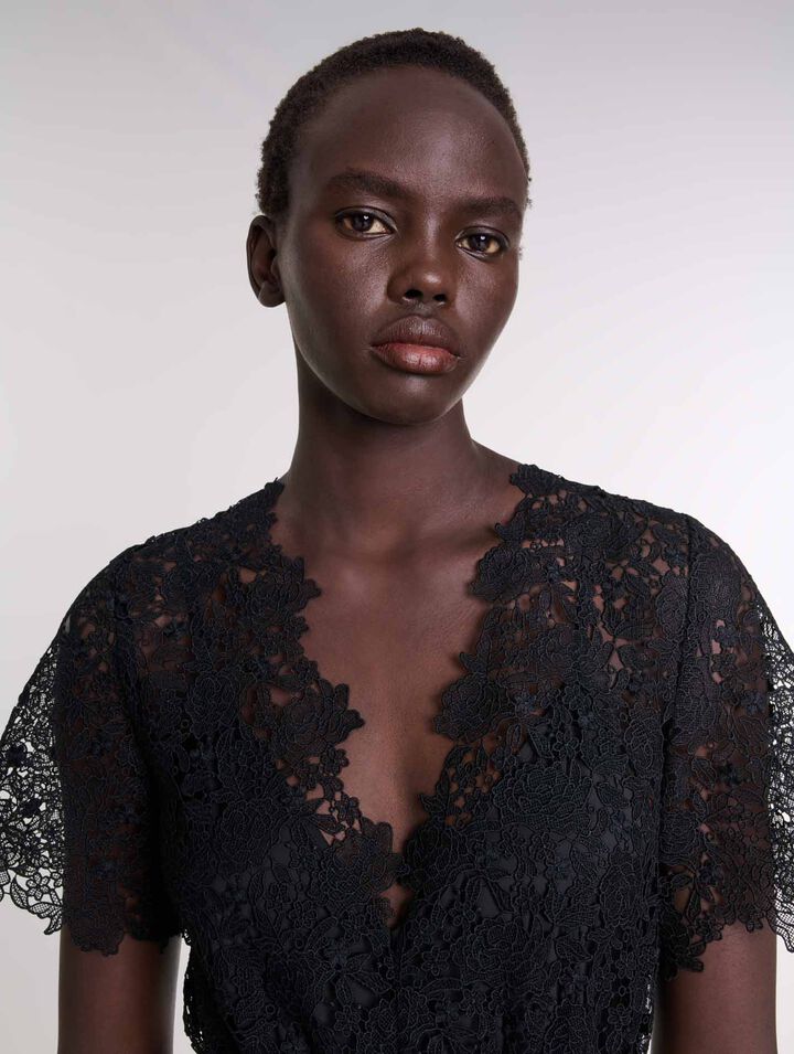 Robe longue en dentelle