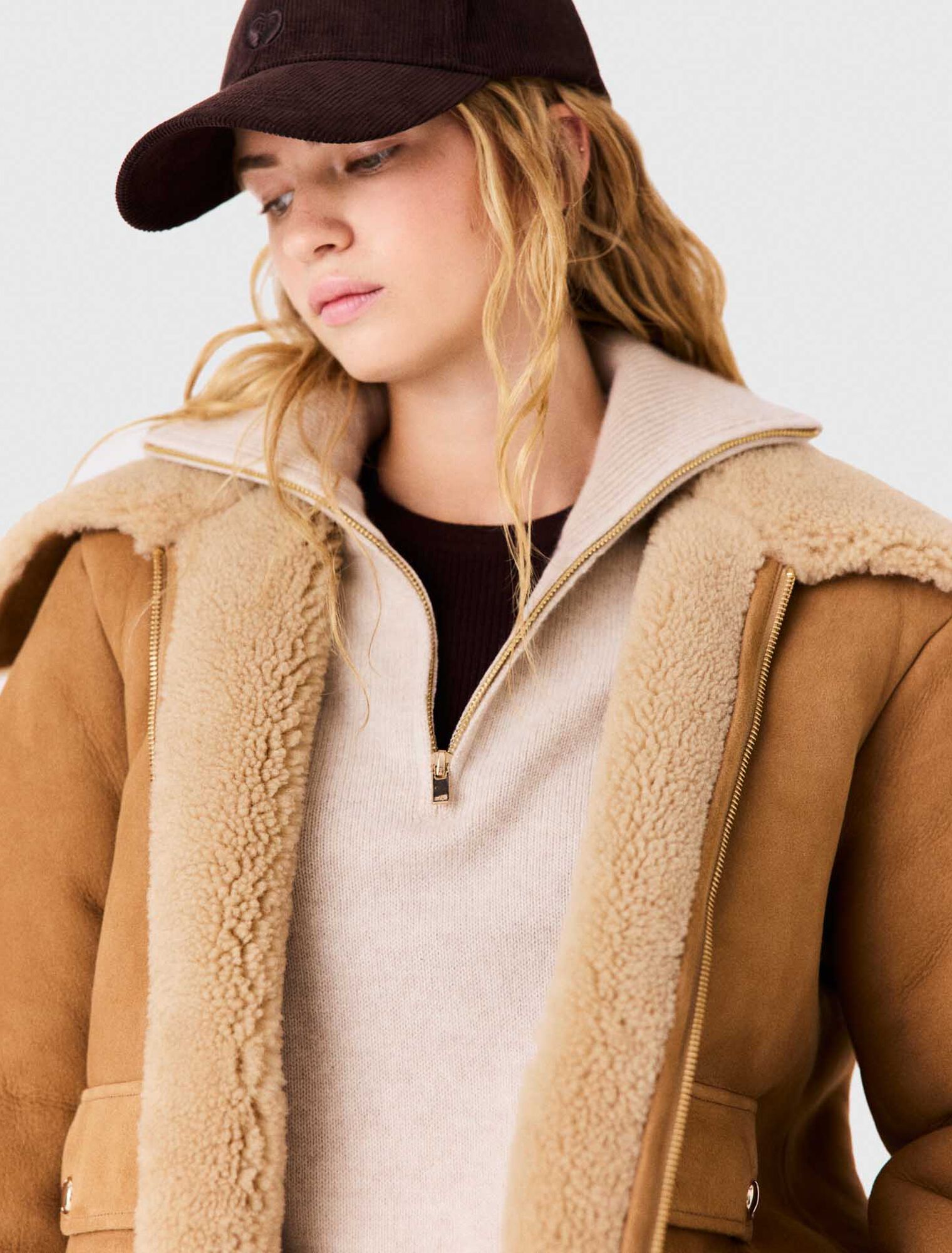 Blouson en peau lain&eacute;e