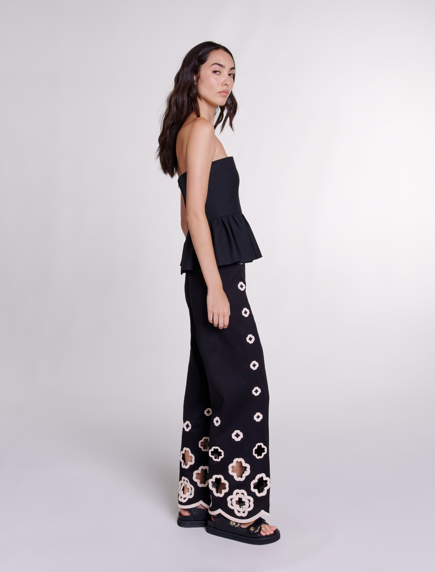 Pantalon large à crochet