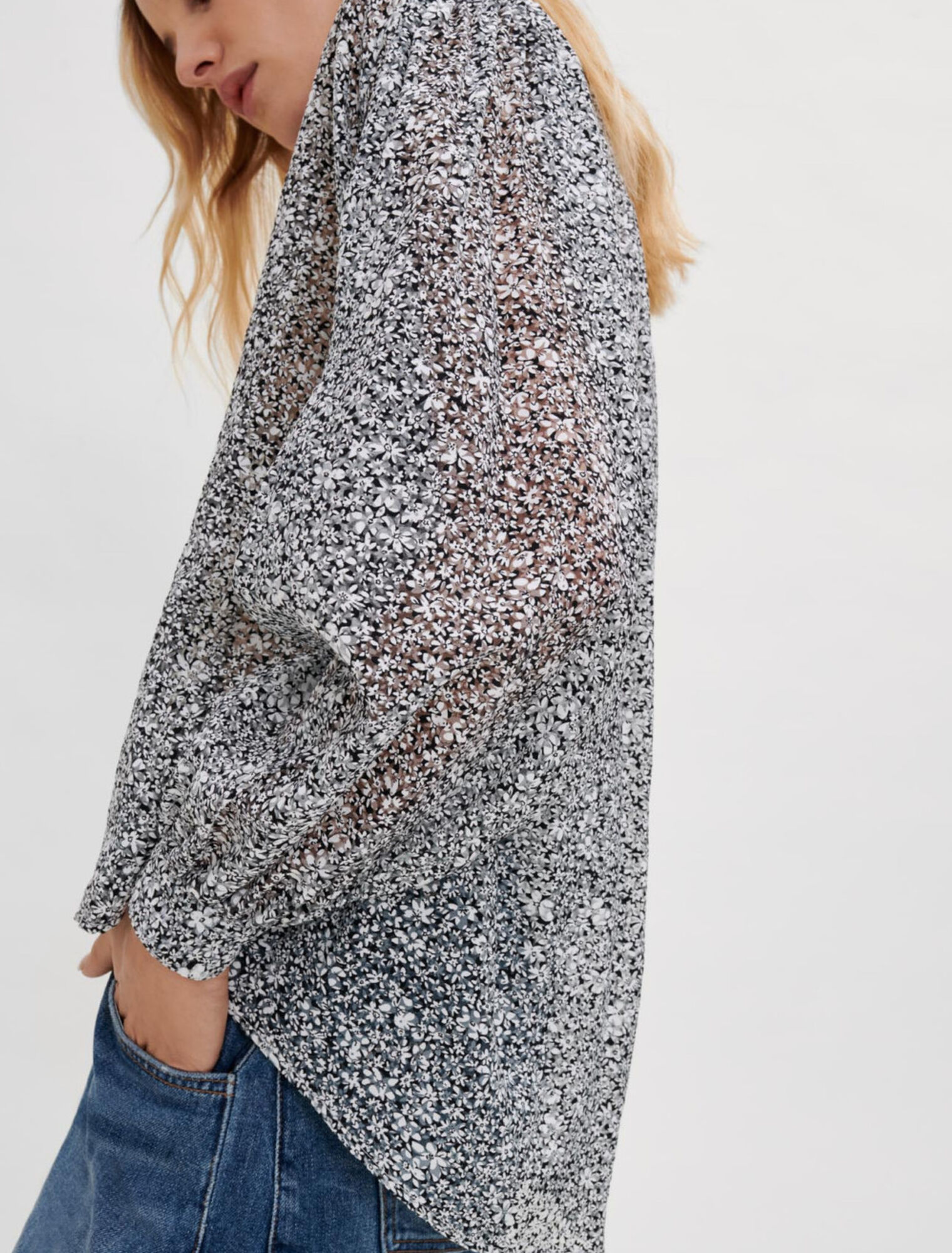 Tilted shirt in printed jacquard