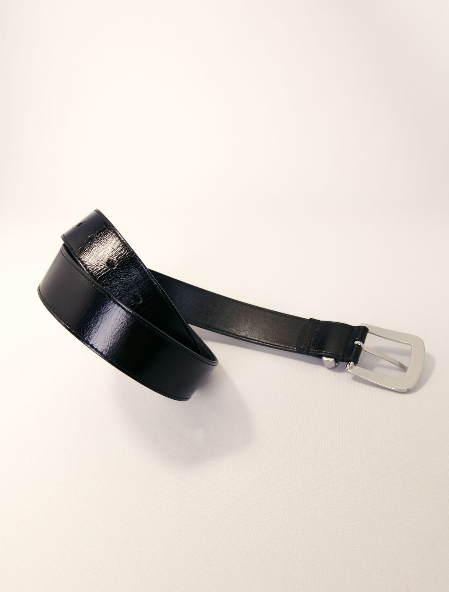 Leather belt with square buckle