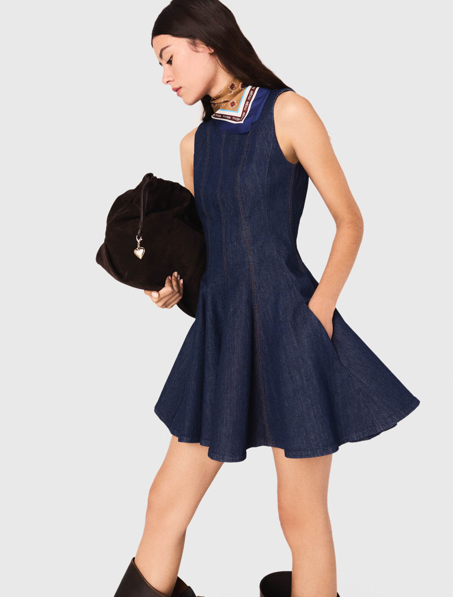 Robe courte en denim avec volants
