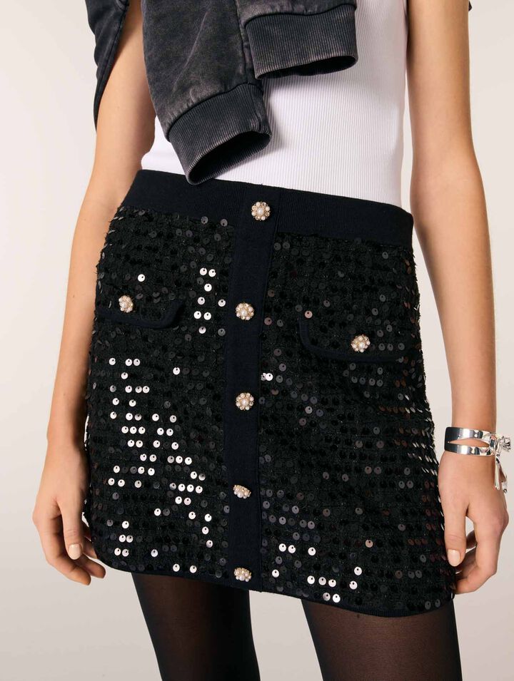 Jupe courte en maille à sequins