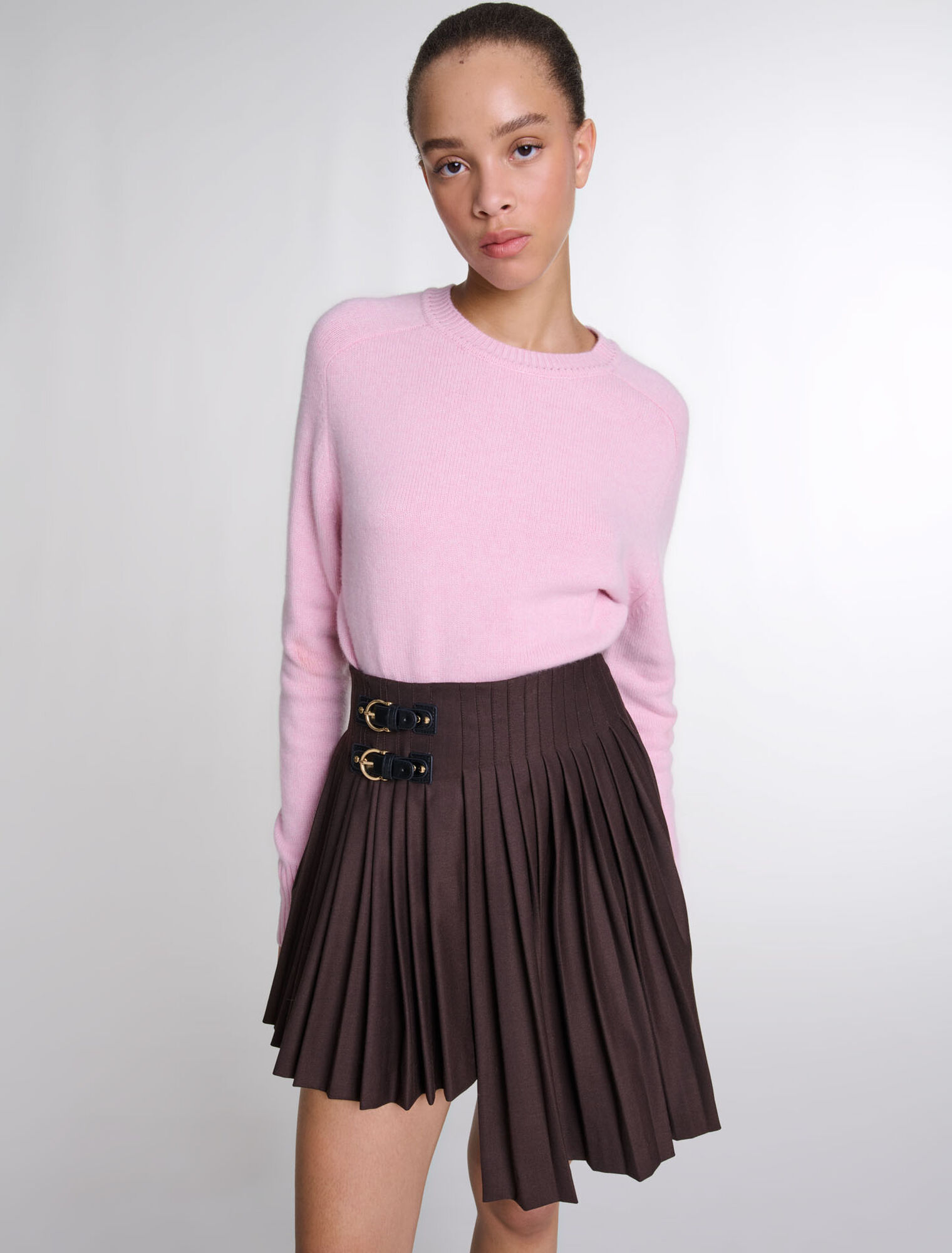 Asymmetrical pleated short skirt