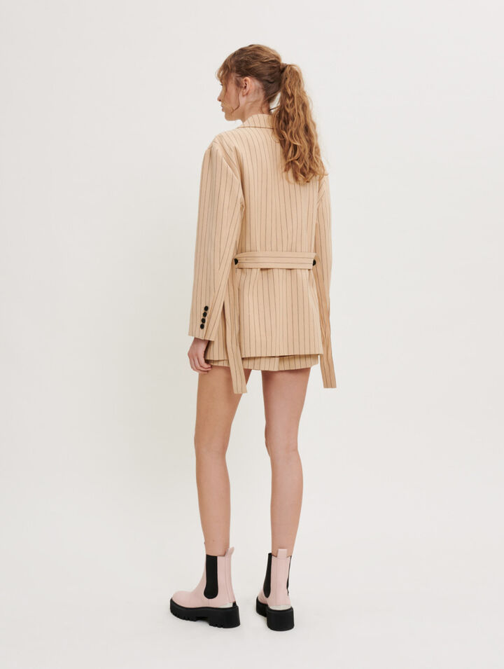 Veste à rayures ceinturée
