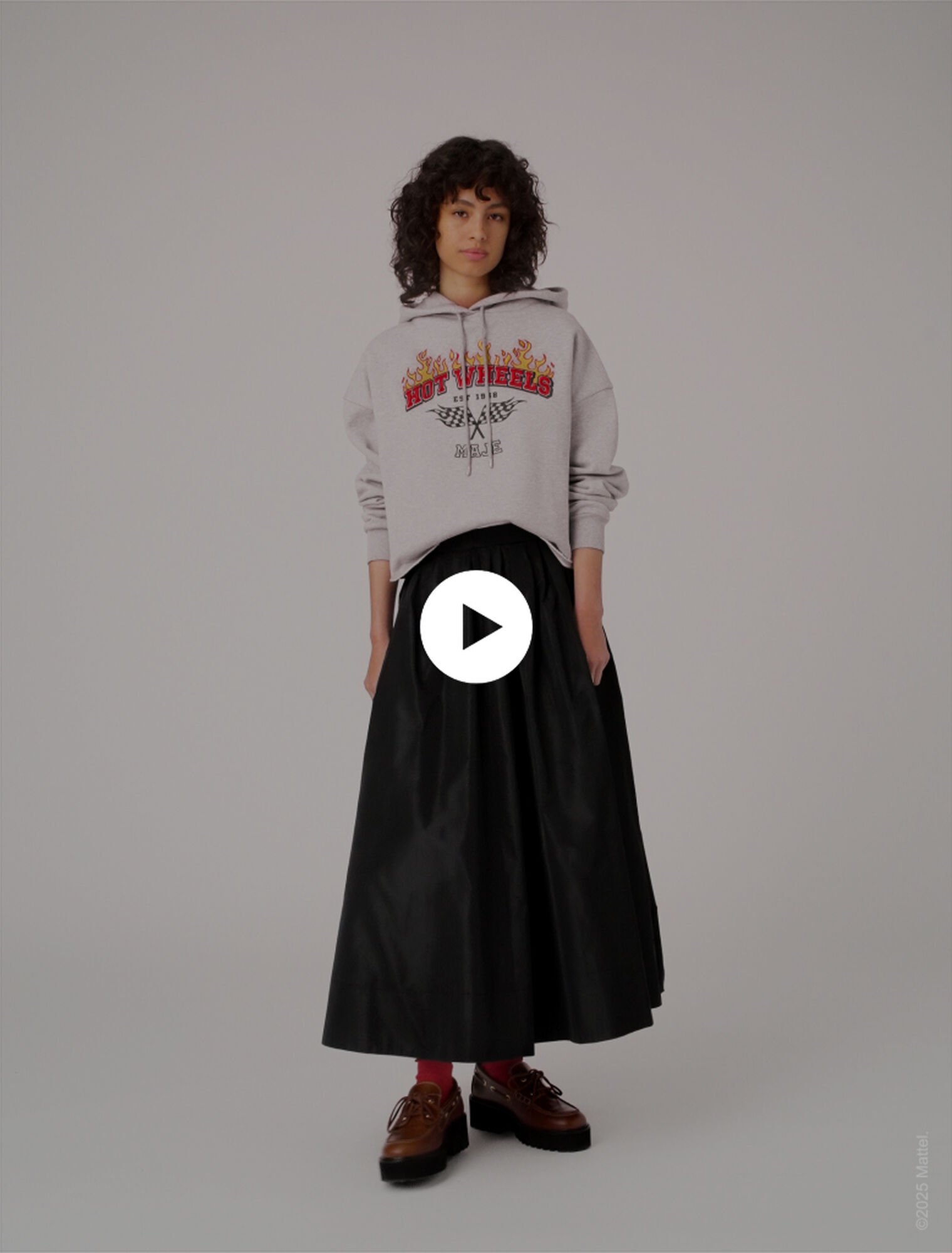 Sweatshirt crop avec logo brodé