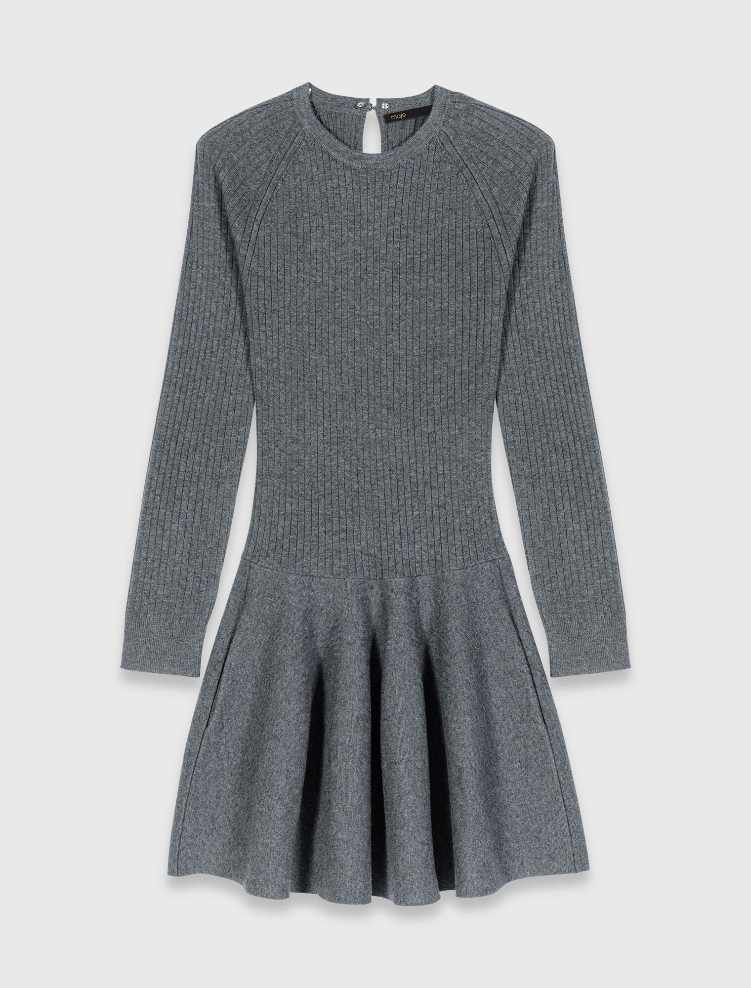 Robe courte en maille à col perlé