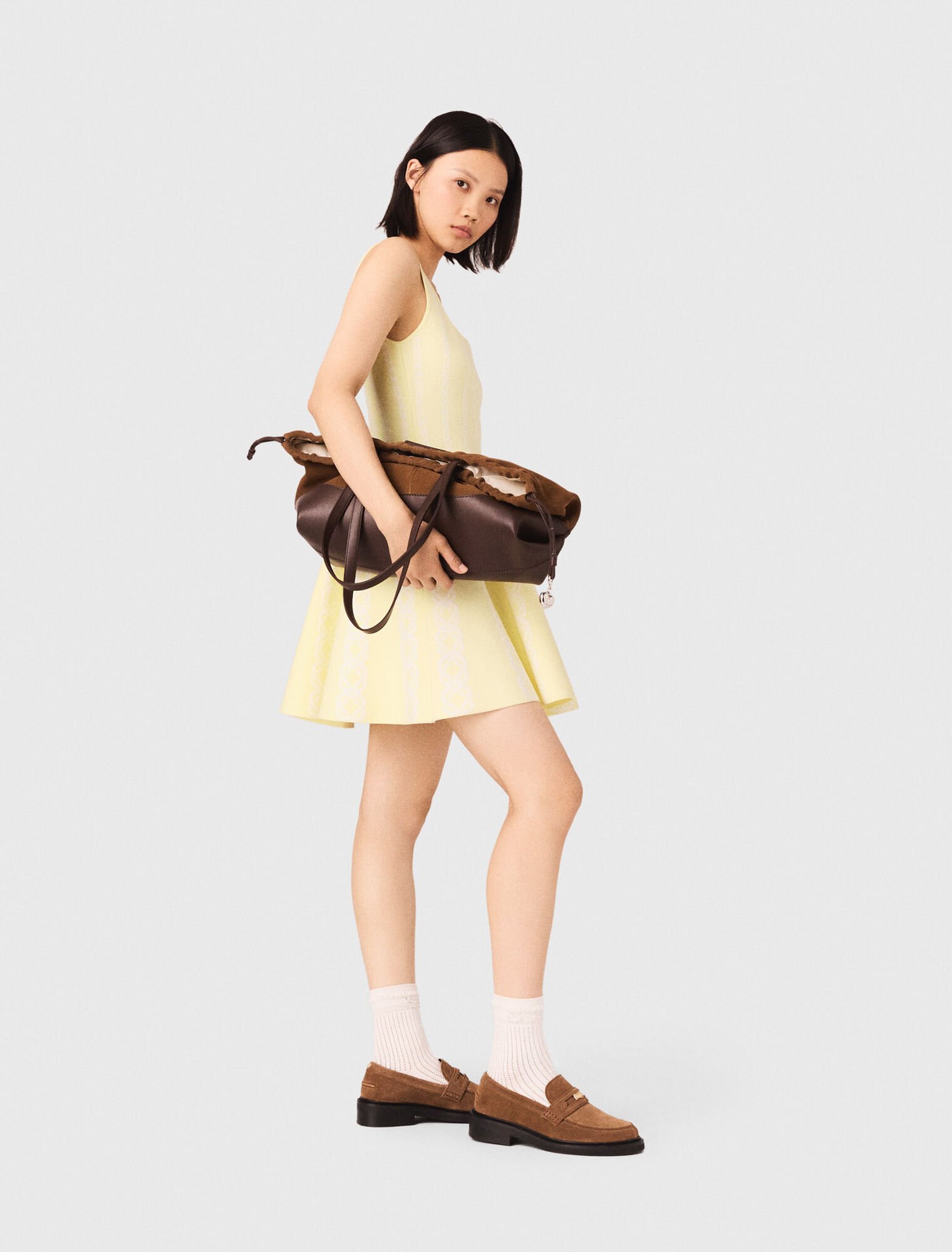 Robe courte en maille jacquard