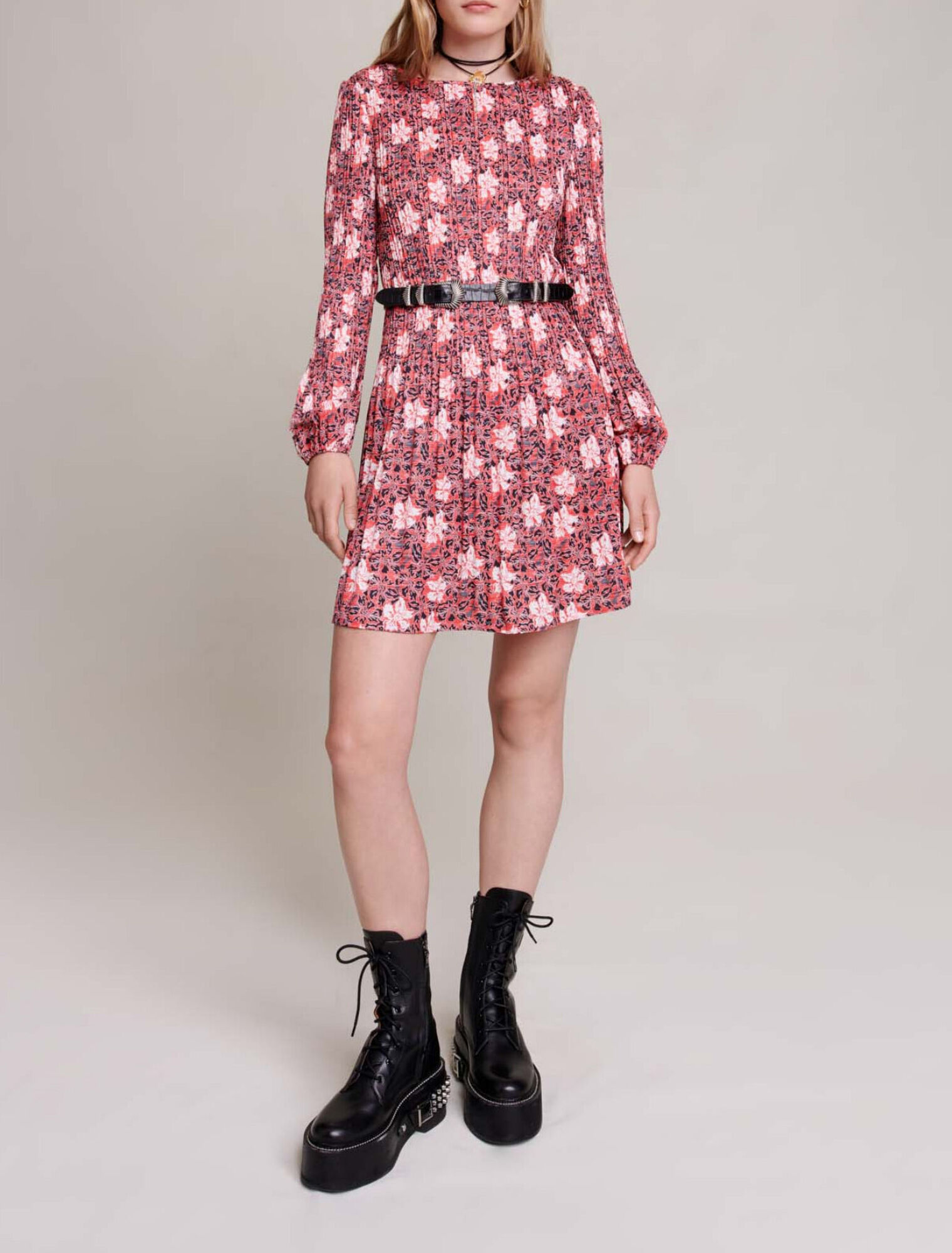 Robe courte à fleurs