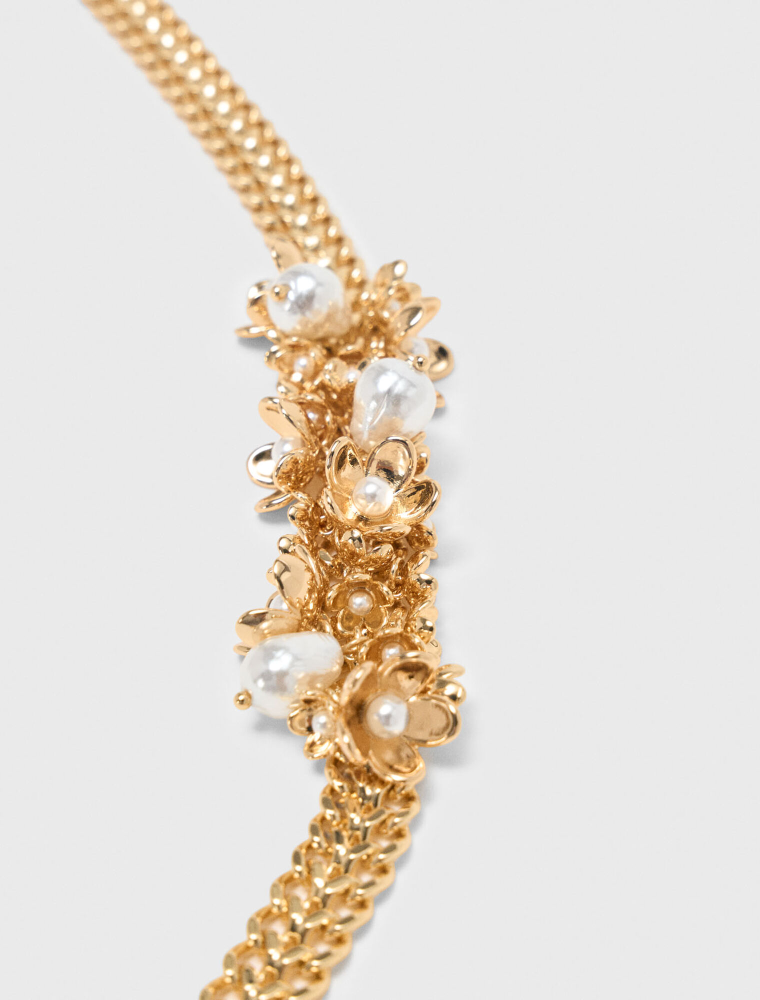 Asymmetric wide chain necklace