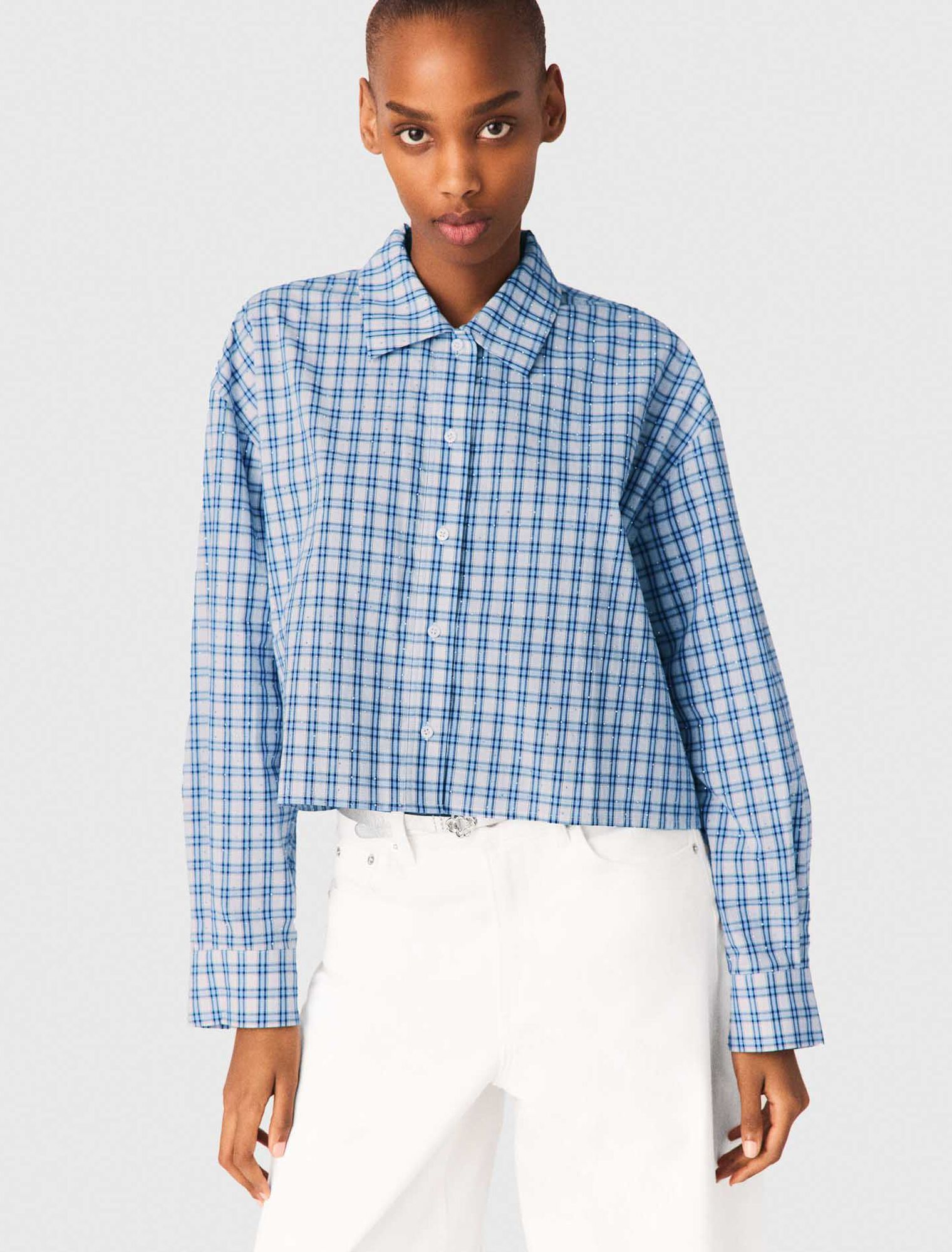 Chemise strass&eacute;e cravate amovible