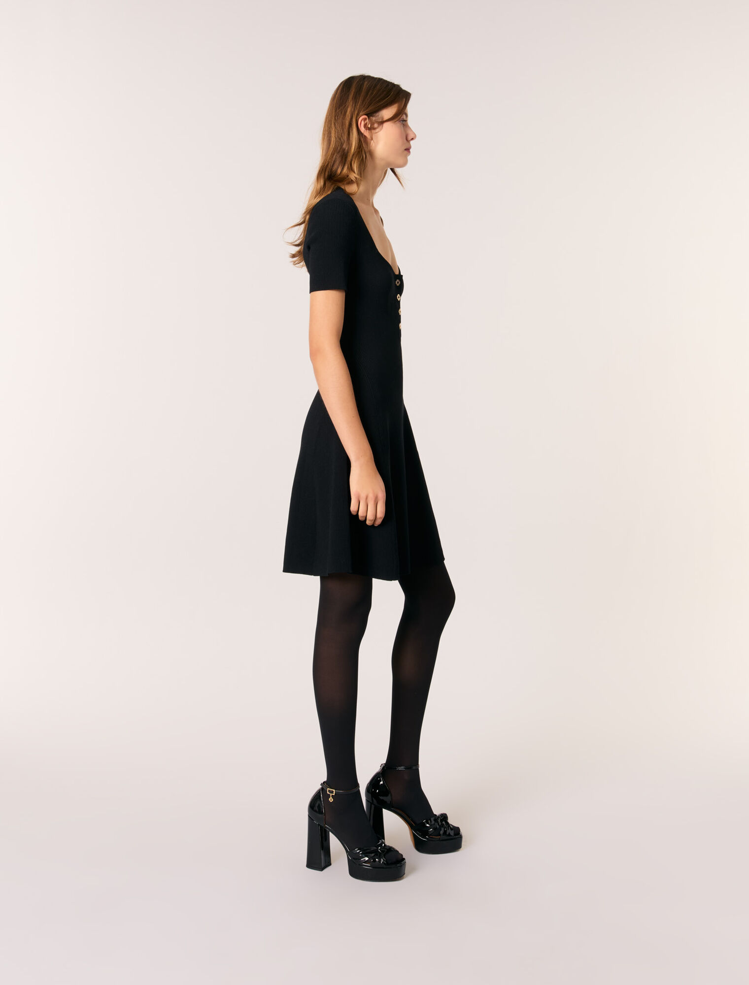 Robe courte en maille côtelée